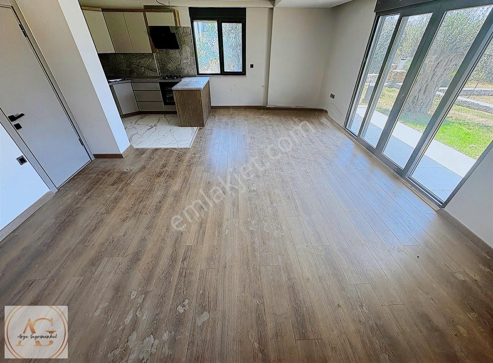 Arya'dan Güre'de Dağ Ve Deniz Manzaralı Havuzlu 3+1 Villa - Görsel 29