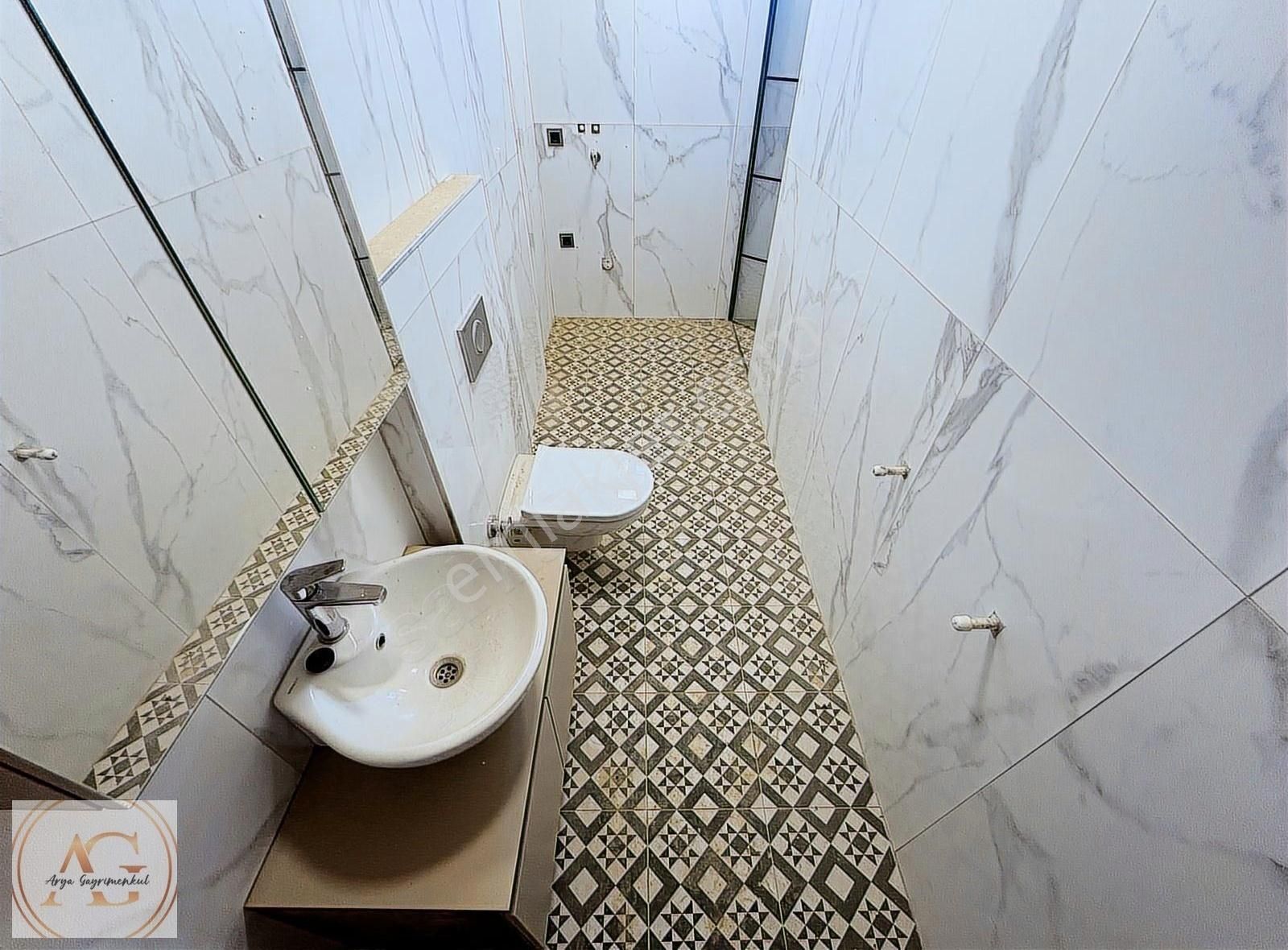 Arya'dan Güre'de Dağ Ve Deniz Manzaralı Havuzlu 3+1 Villa - Görsel 27