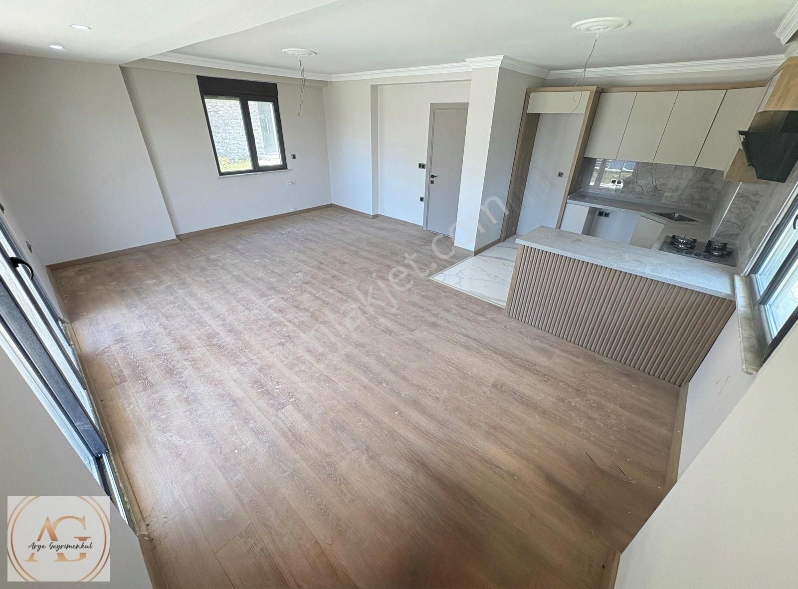 Arya'dan Güre'de Dağ Ve Deniz Manzaralı Havuzlu 3+1 Villa - Görsel 21