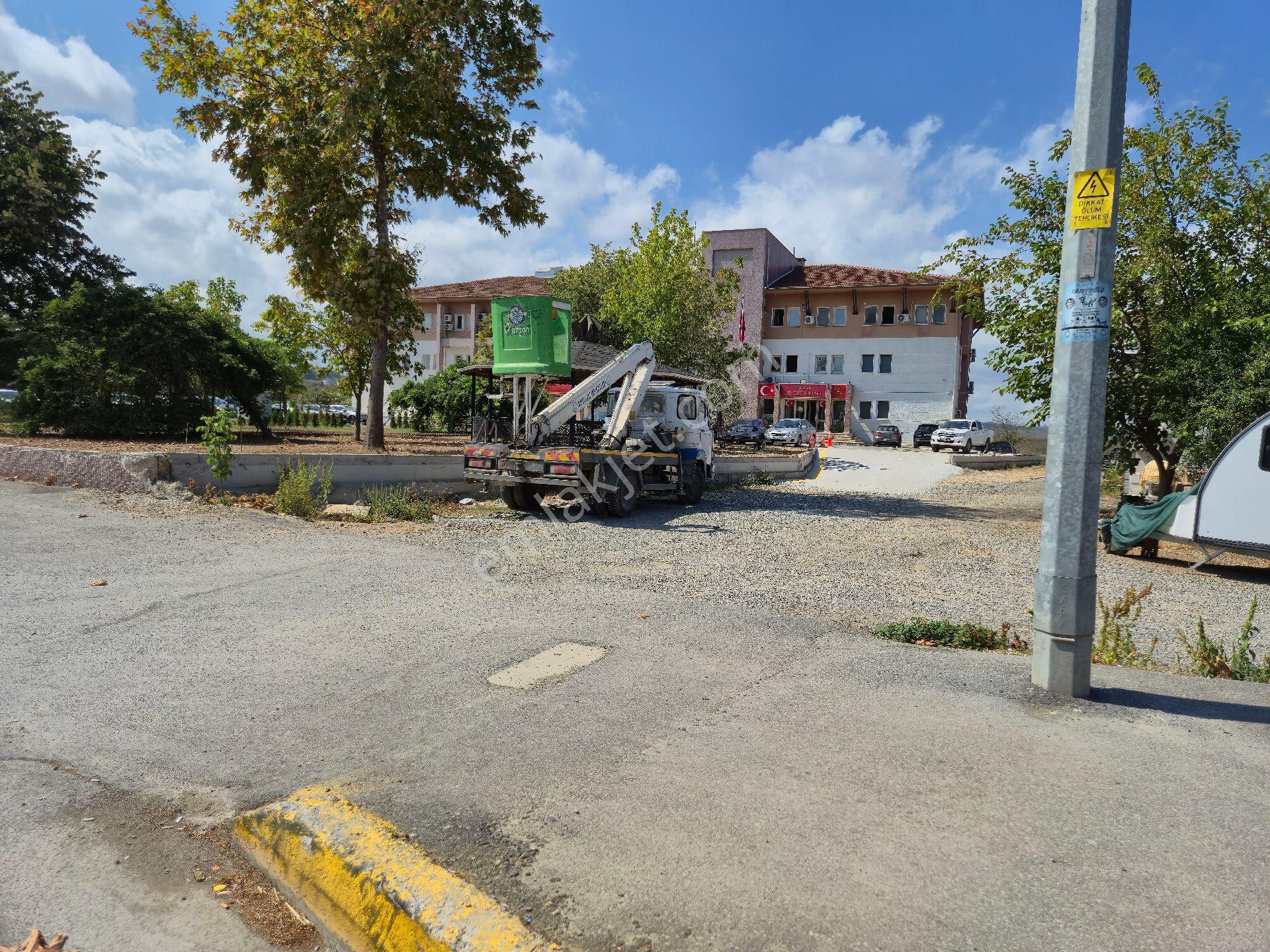 Realty Worlddan Kocaali Ağalarda 218m2 Arsa %25 3 Kat Yatırımlık - Görsel 6