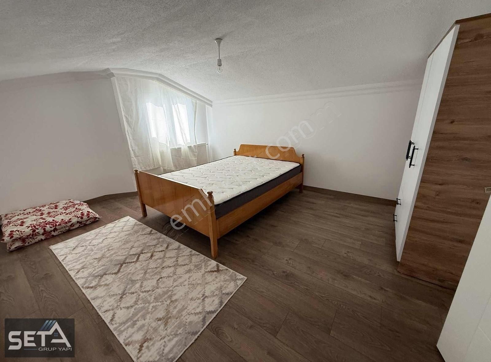 Sahile Sıfır Güvenlikli Site İçerisinde Bahçeli Kiralık Villa