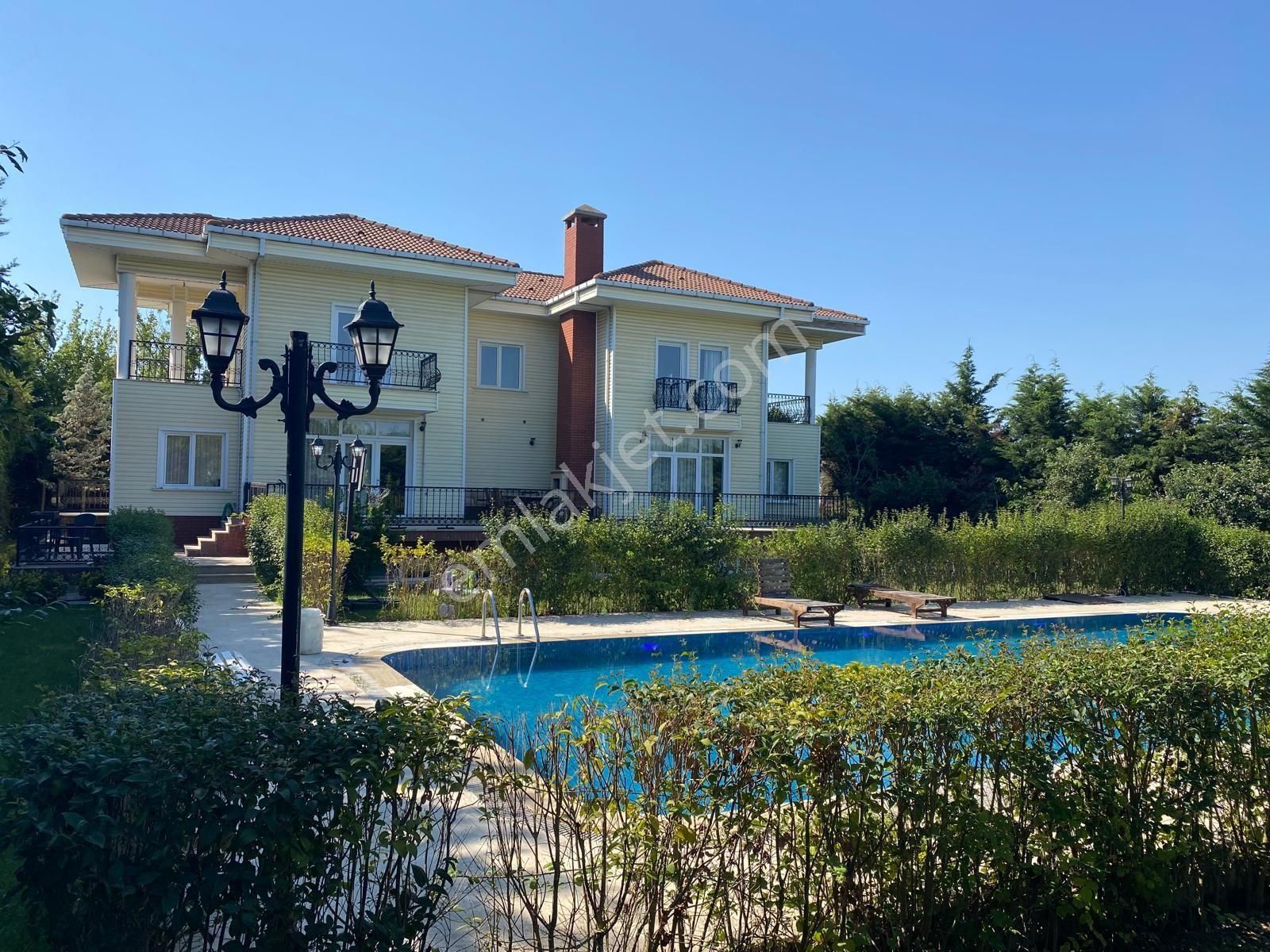 Büyükçekmece Satılık Villa Ayrıca Kiralık Villa