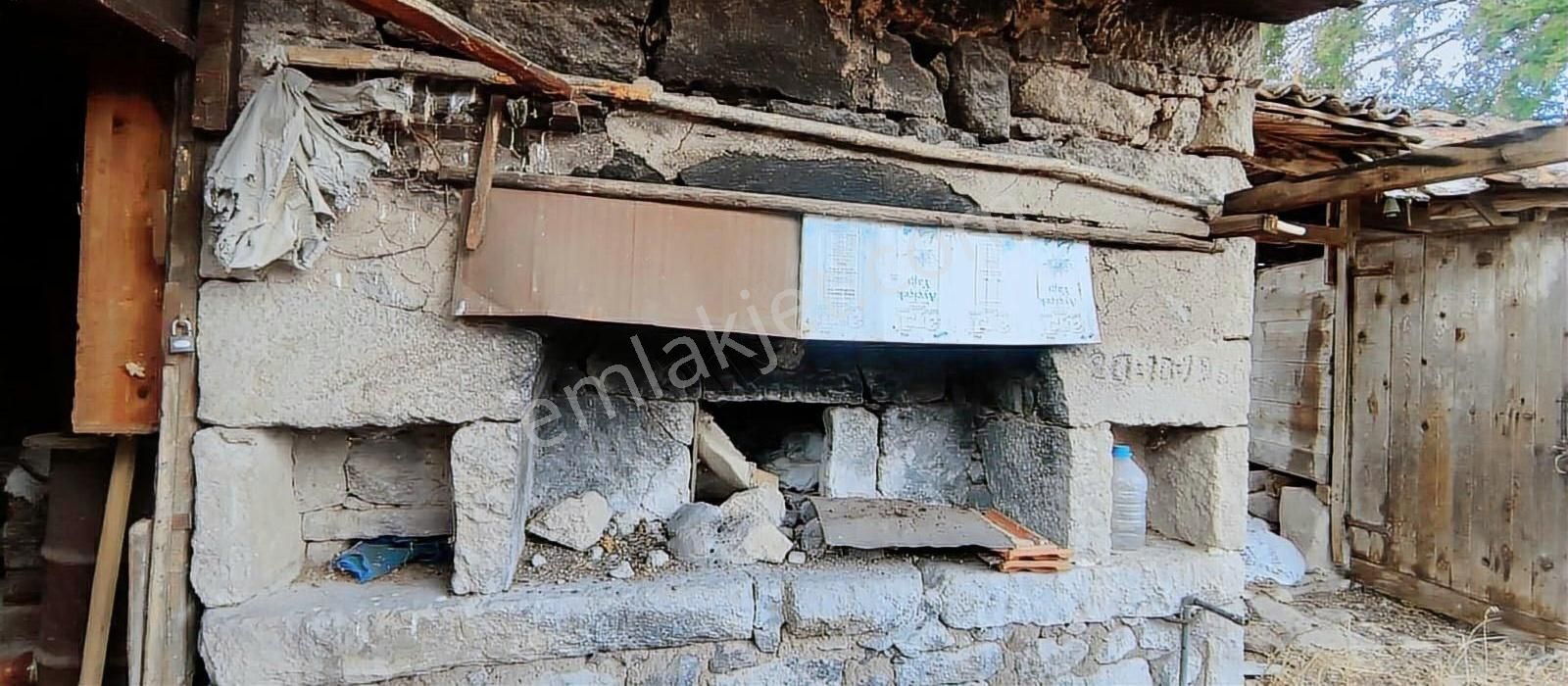 6650 M2 Ev Dam Bahçe Ve Tarlasıyla Muazzam Konumda - Görsel 13