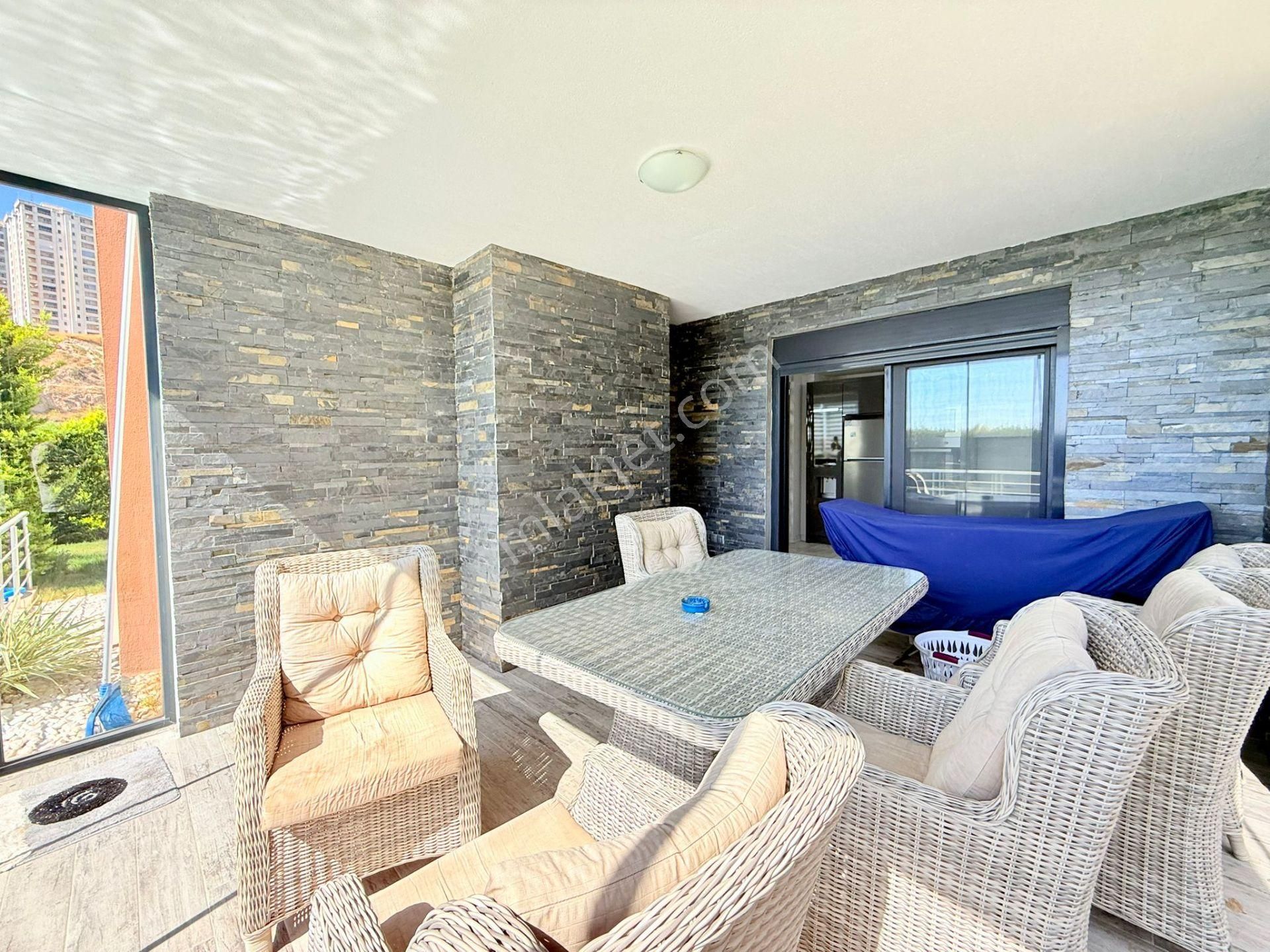 Sahıle-avm'ye Yakın- Manzara-özel Havuz/otopark-500 M2 Bahçe-modern Mımarı-tamamı Müstakil - Görsel 34