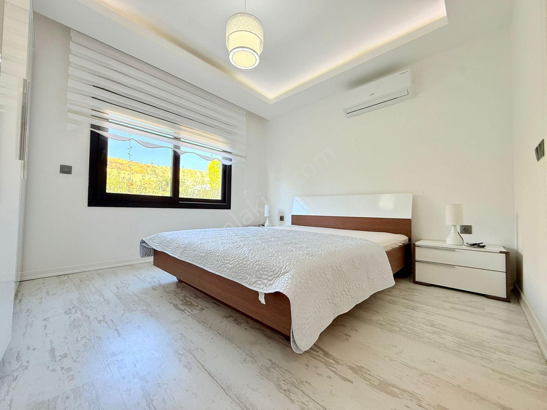 Sahıle-avm'ye Yakın- Manzara-özel Havuz/otopark-500 M2 Bahçe-modern Mımarı-tamamı Müstakil - Görsel 30