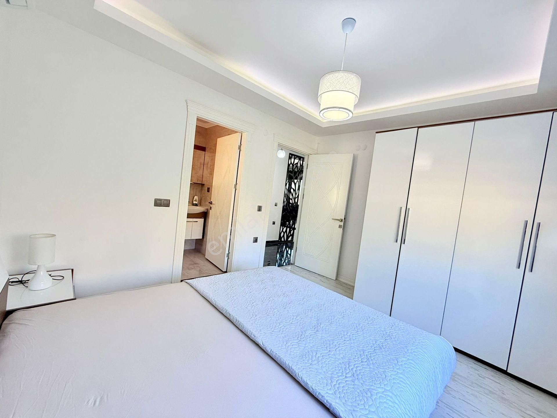 Sahıle-avm'ye Yakın- Manzara-özel Havuz/otopark-500 M2 Bahçe-modern Mımarı-tamamı Müstakil - Görsel 33