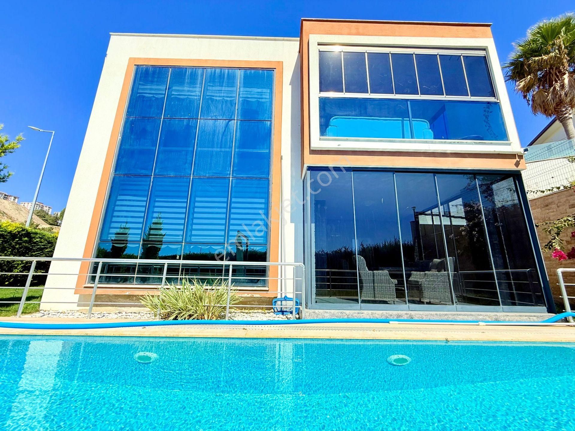 Sahıle-avm'ye Yakın- Manzara-özel Havuz/otopark-500 M2 Bahçe-modern Mımarı-tamamı Müstakil - Görsel 24