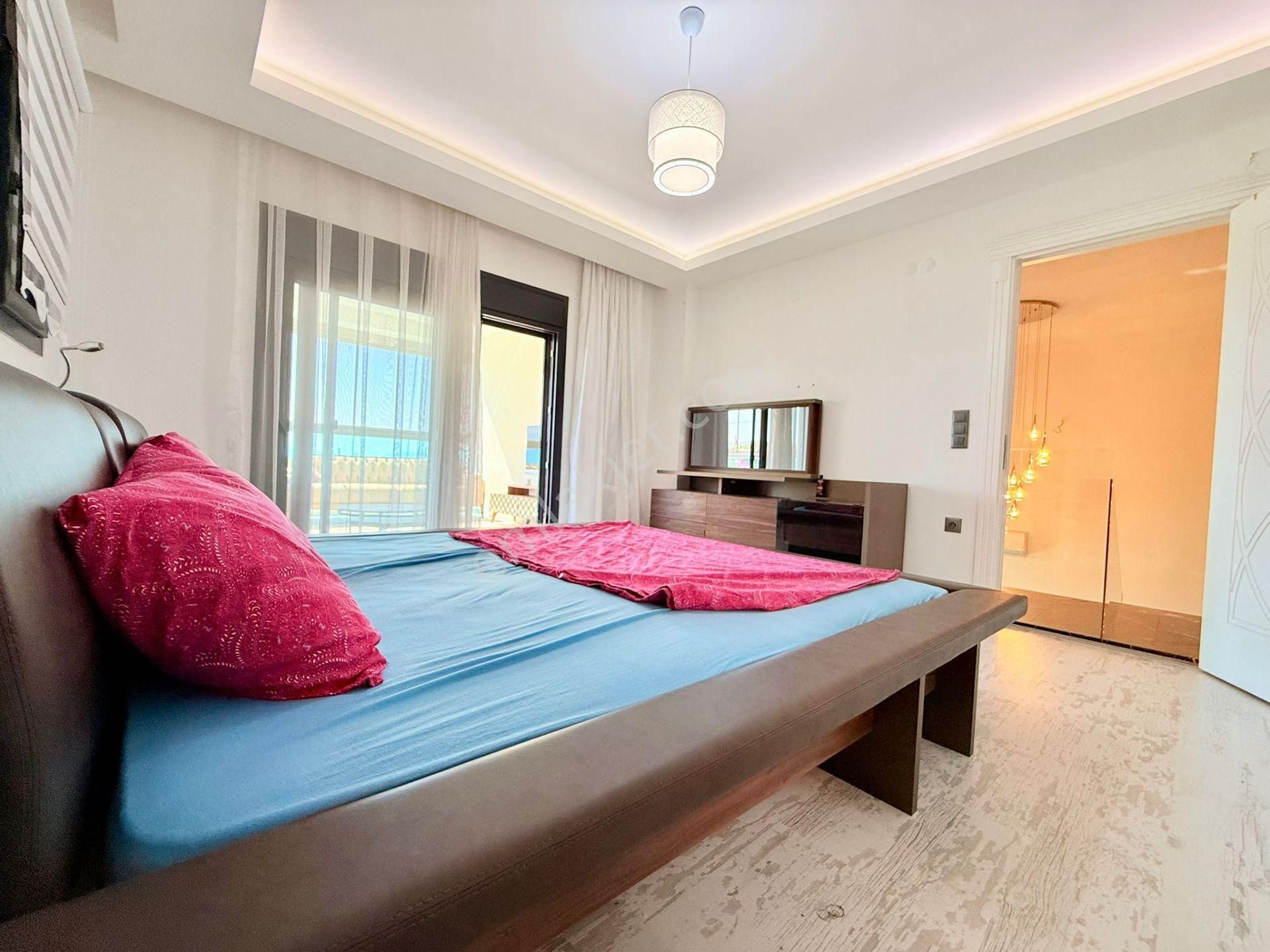 Sahıle-avm'ye Yakın- Manzara-özel Havuz/otopark-500 M2 Bahçe-modern Mımarı-tamamı Müstakil - Görsel 9