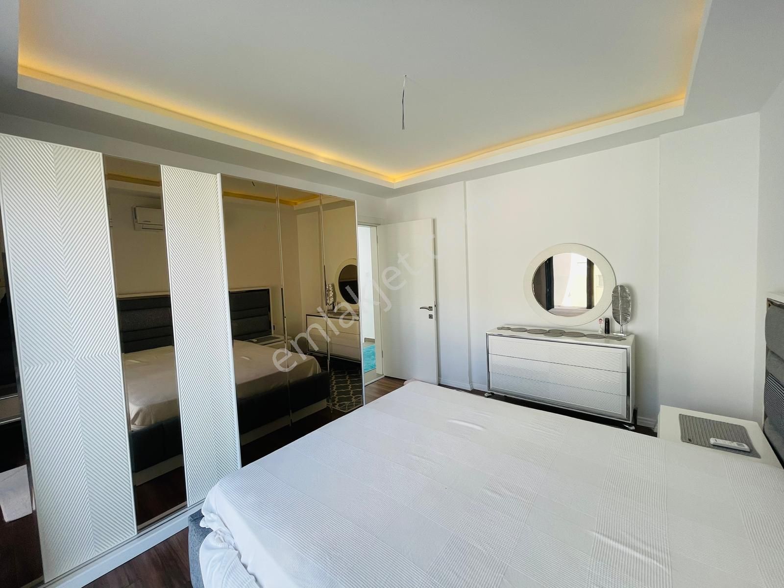 Manzara-özel Havuz-bahçe-güvenlik-lüx&modern Mımarı -yerden Isıtma-450 M2-tamamı Mustakıl - Görsel 24