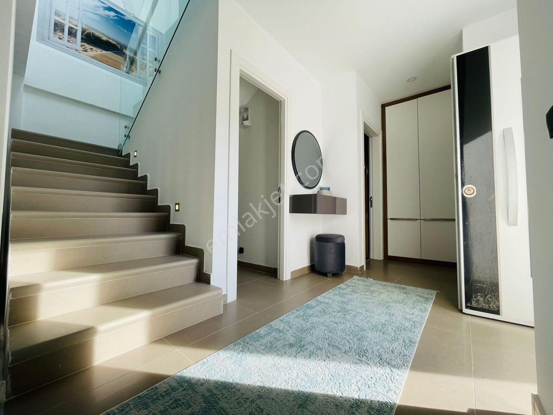 Manzara-özel Havuz-bahçe-güvenlik-lüx&modern Mımarı -yerden Isıtma-450 M2-tamamı Mustakıl - Görsel 30