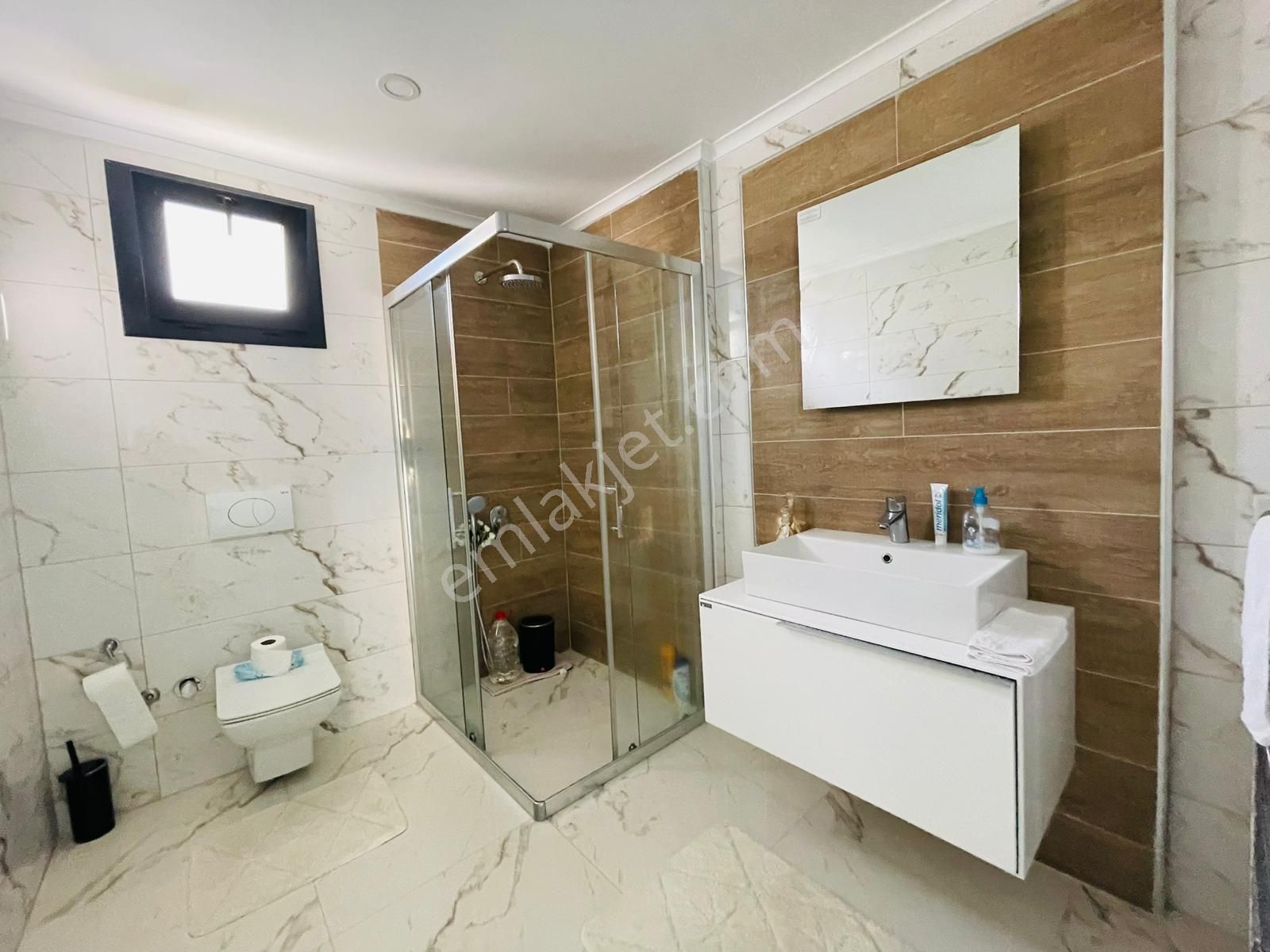 Manzara-özel Havuz-bahçe-güvenlik-lüx&modern Mımarı -yerden Isıtma-450 M2-tamamı Mustakıl - Görsel 34