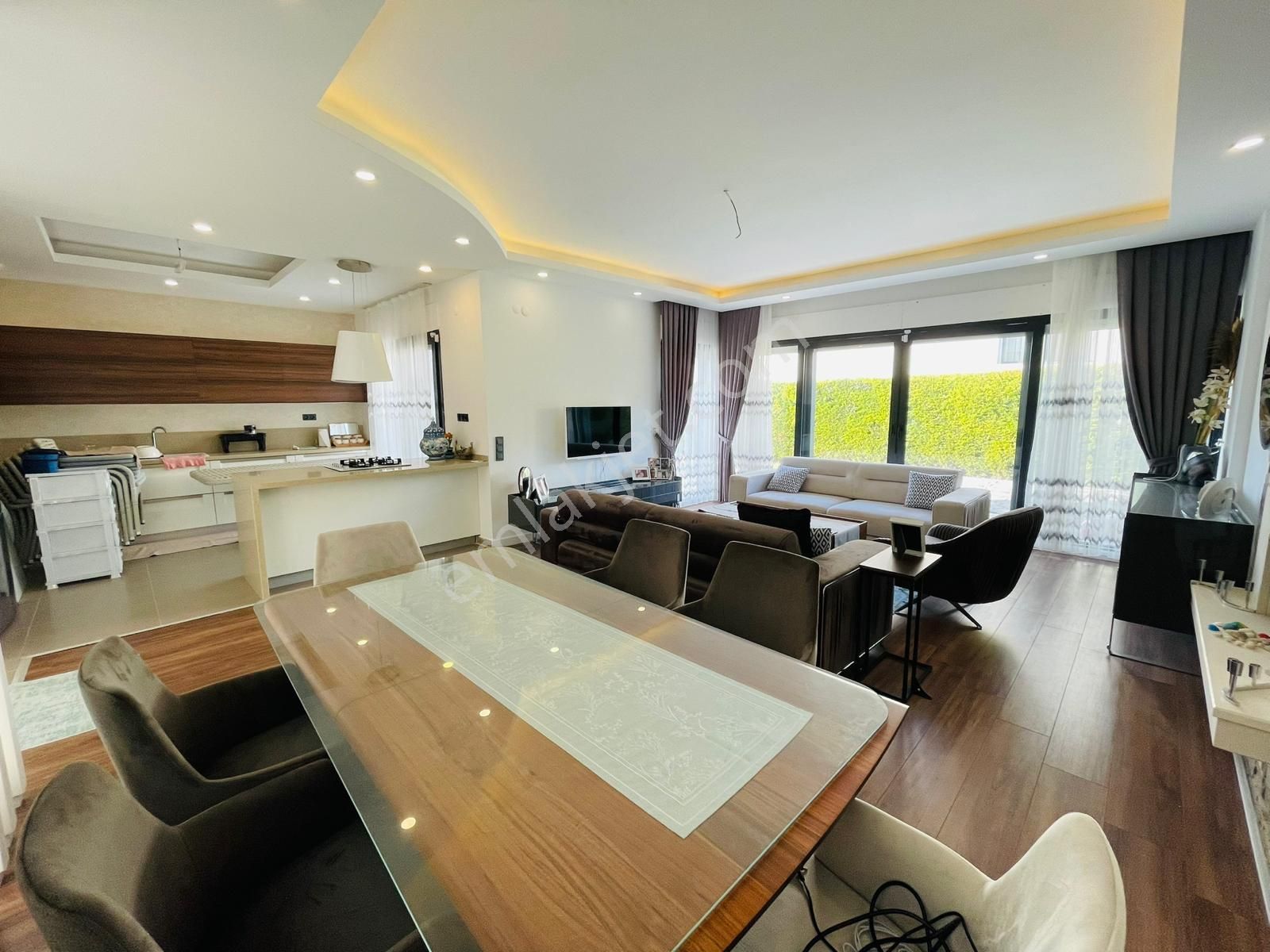 Manzara-özel Havuz-bahçe-güvenlik-lüx&modern Mımarı -yerden Isıtma-450 M2-tamamı Mustakıl - Görsel 16