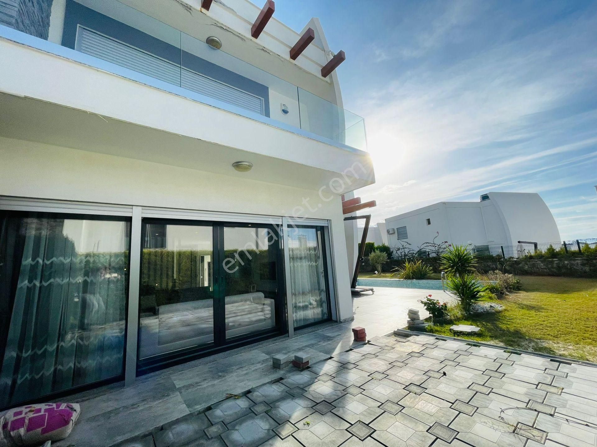 Manzara-özel Havuz-bahçe-güvenlik-lüx&modern Mımarı -yerden Isıtma-450 M2-tamamı Mustakıl - Görsel 8