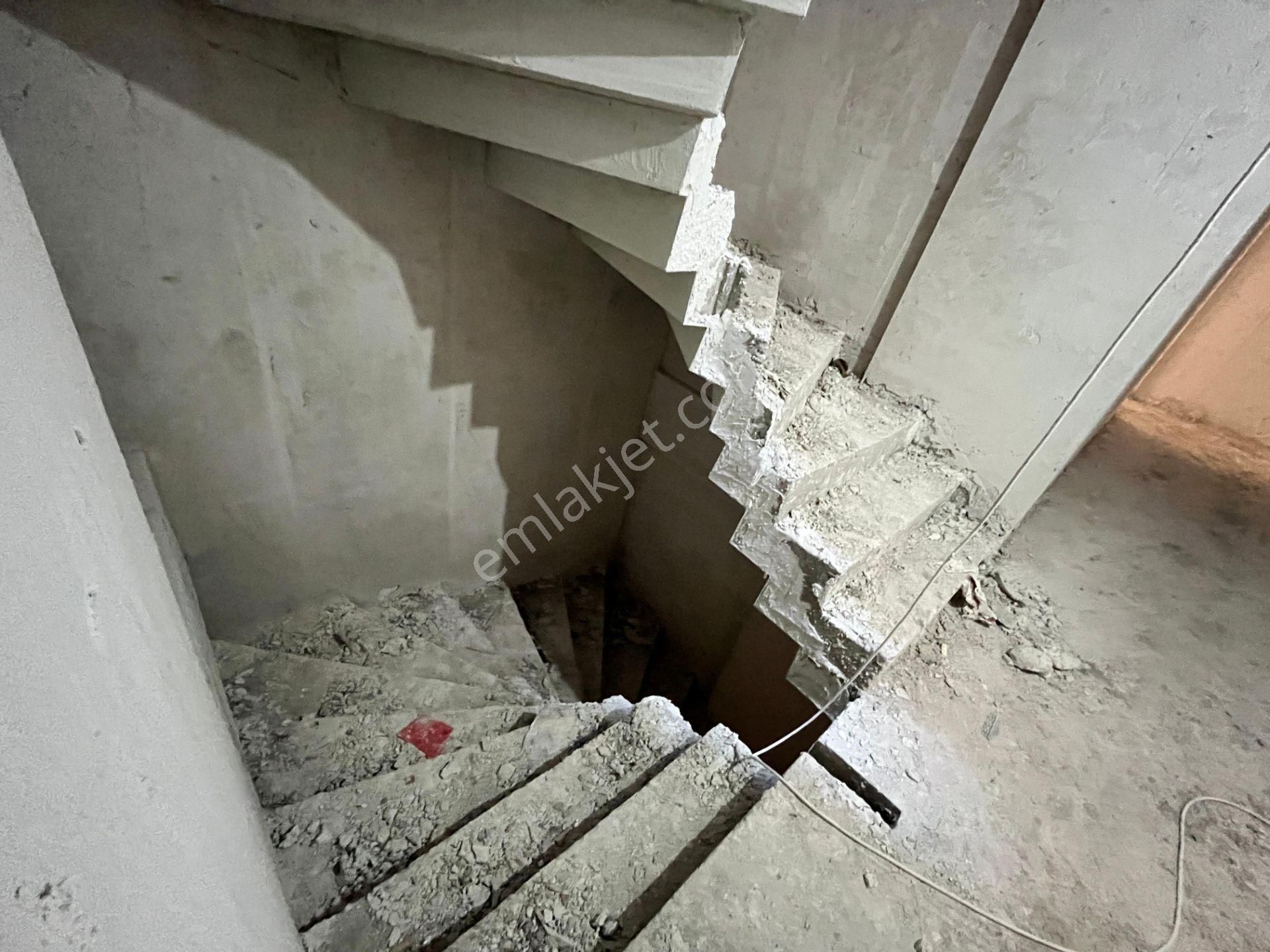 Karşıyaka İmbatlı Mahallesinde Fırsat 2+1 Satılık Daire - Görsel 22