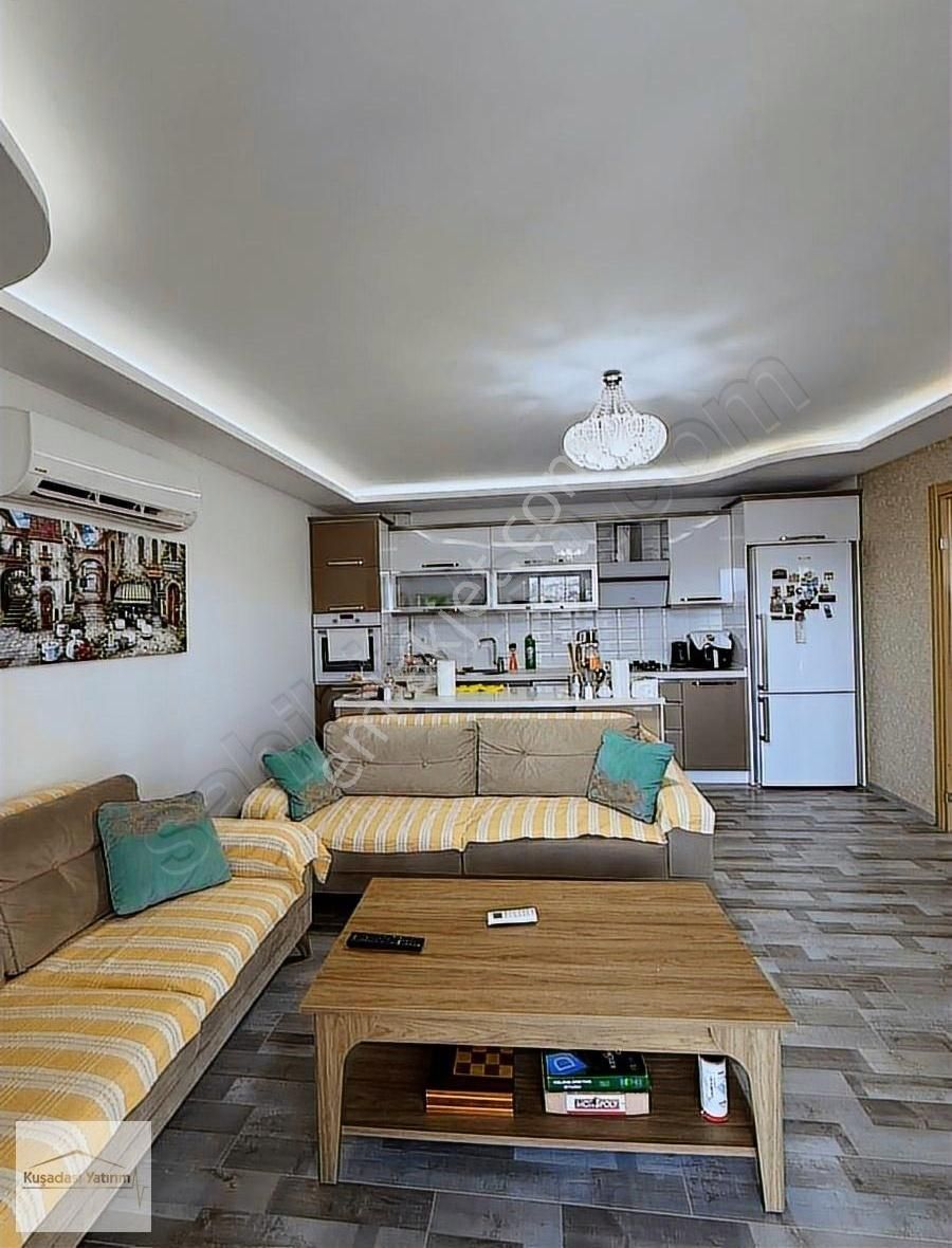 Kuşadasında Havuzlu Sitede Doğalgazlı Çatı Dubleks 4+1 Eşyalı - Görsel 13