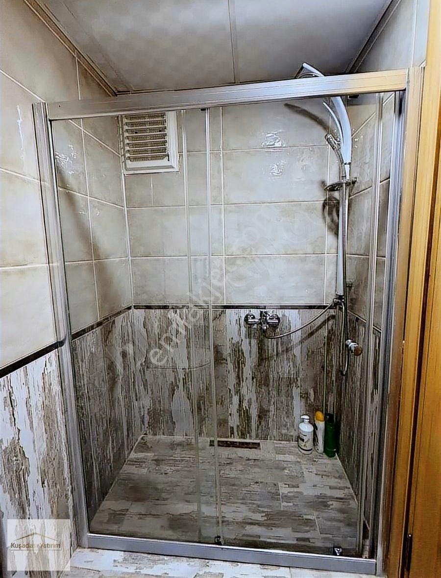 Kuşadasında Havuzlu Sitede Doğalgazlı Çatı Dubleks 4+1 Eşyalı - Görsel 34