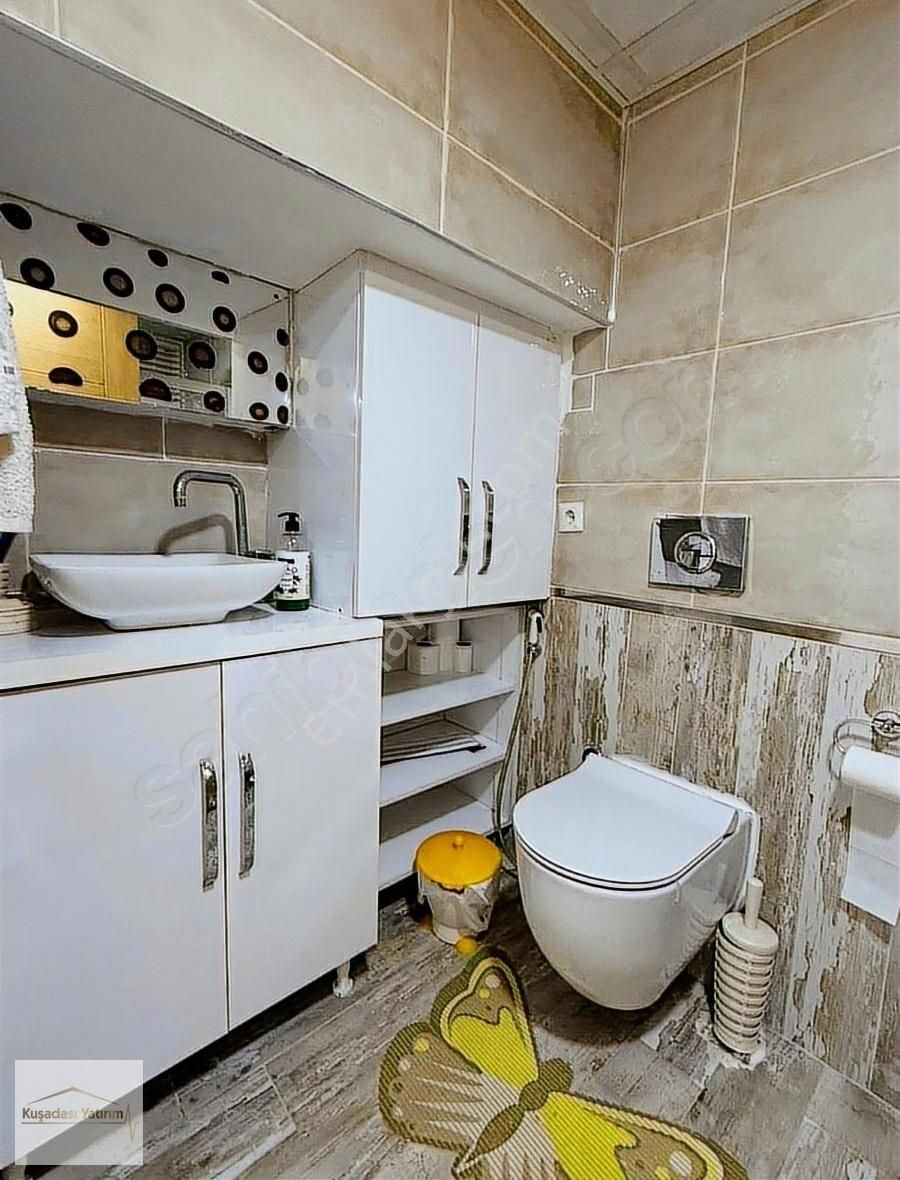 Kuşadasında Havuzlu Sitede Doğalgazlı Çatı Dubleks 4+1 Eşyalı - Görsel 33