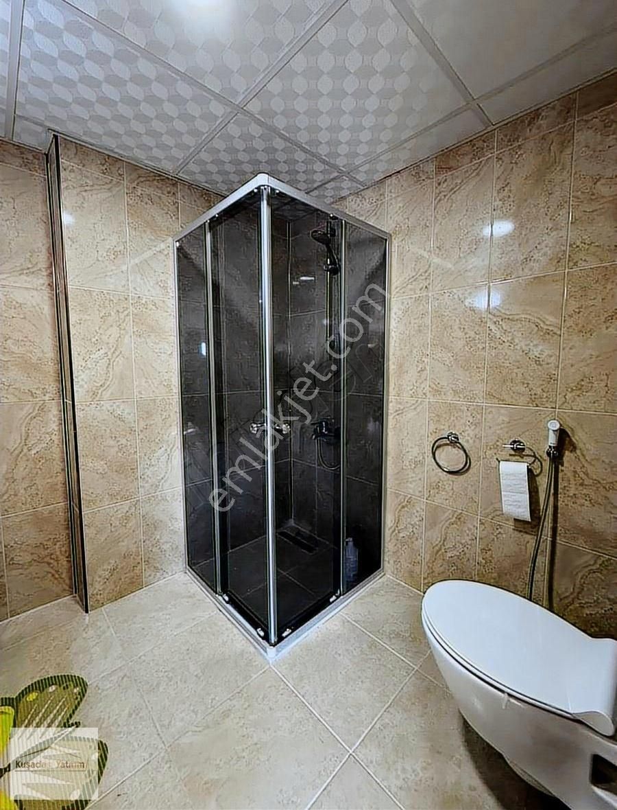 Kuşadasında Havuzlu Sitede Doğalgazlı Çatı Dubleks 4+1 Eşyalı - Görsel 11