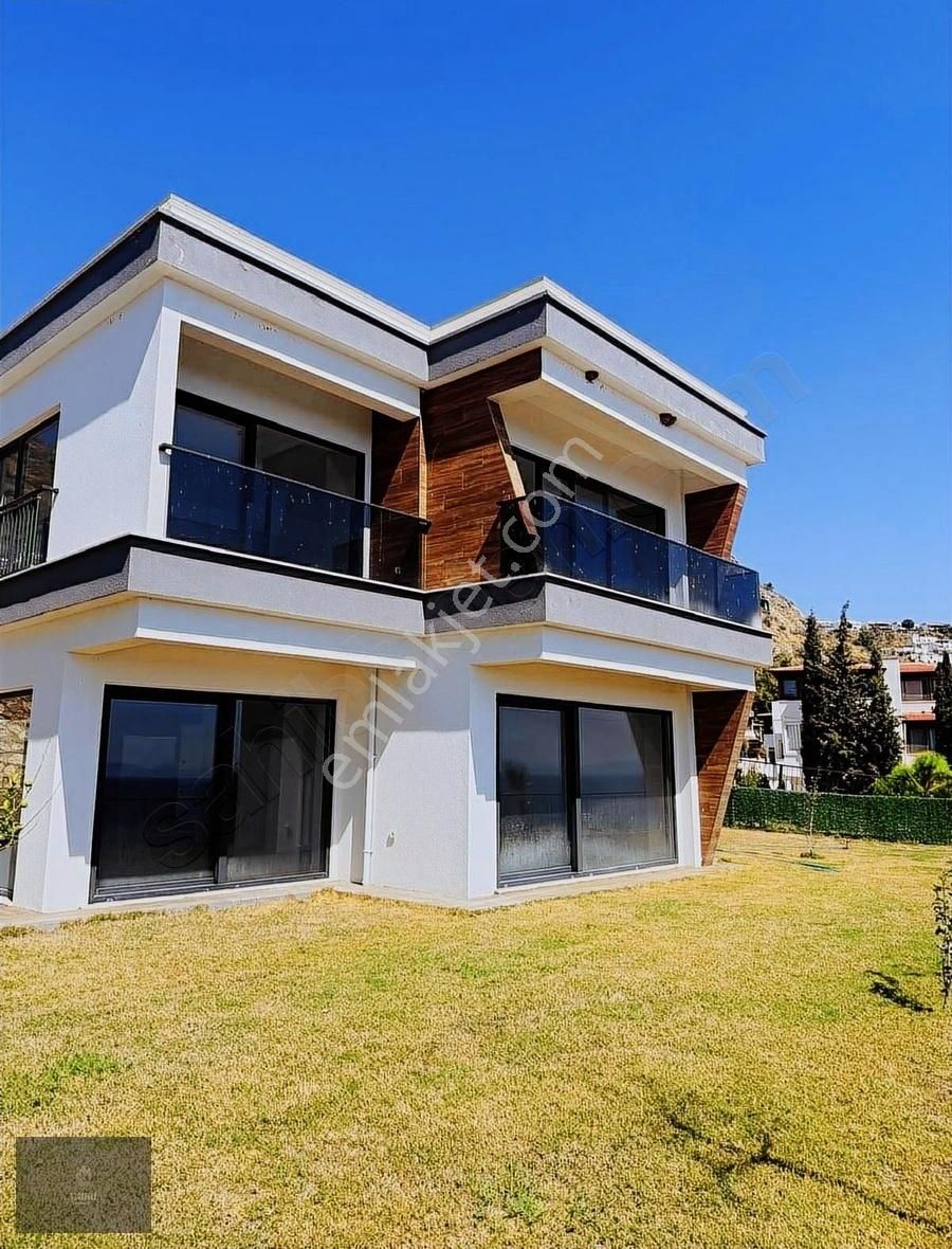 Bozalanda Denize 250mt Mesafede Full Deniz Manzaralı 3+1 Villa - Görsel 6