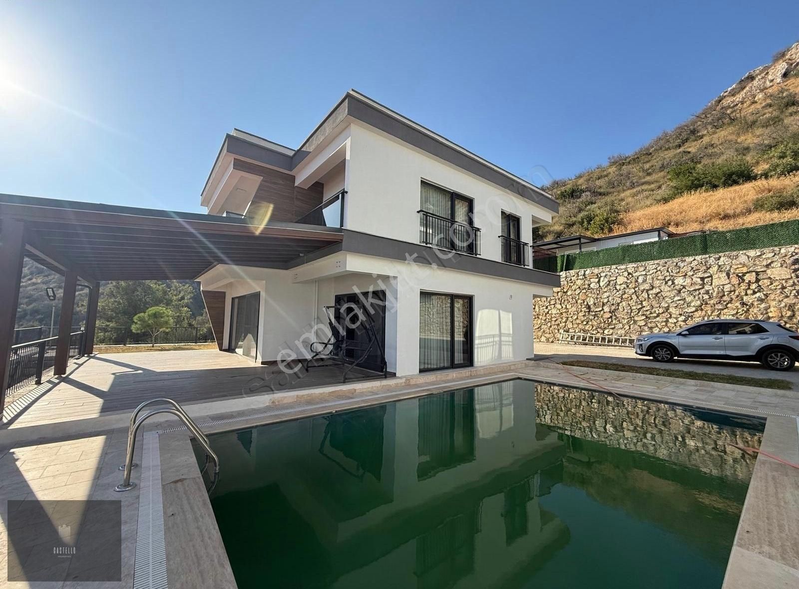 Bozalanda Denize 250mt Mesafede Full Deniz Manzaralı 3+1 Villa - Görsel 3