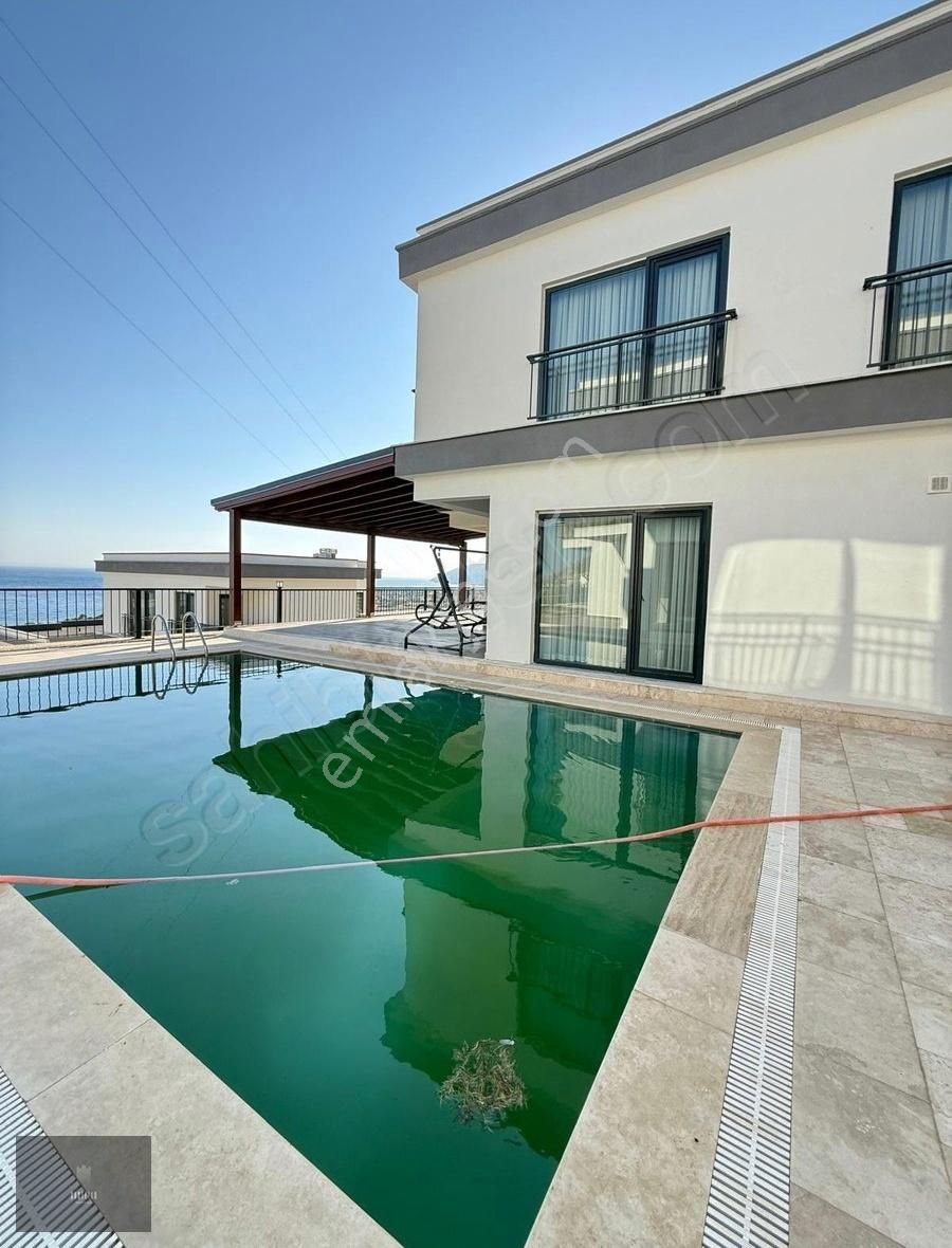 Bozalanda Denize 250mt Mesafede Full Deniz Manzaralı 3+1 Villa - Görsel 18