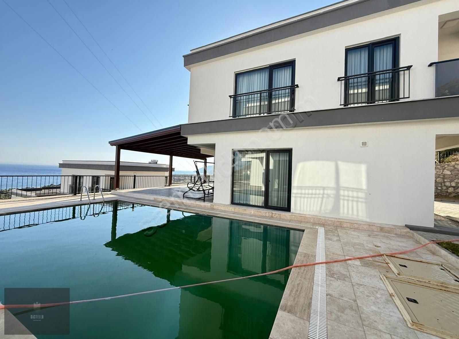 Bozalanda Denize 250mt Mesafede Full Deniz Manzaralı 3+1 Villa - Görsel 10