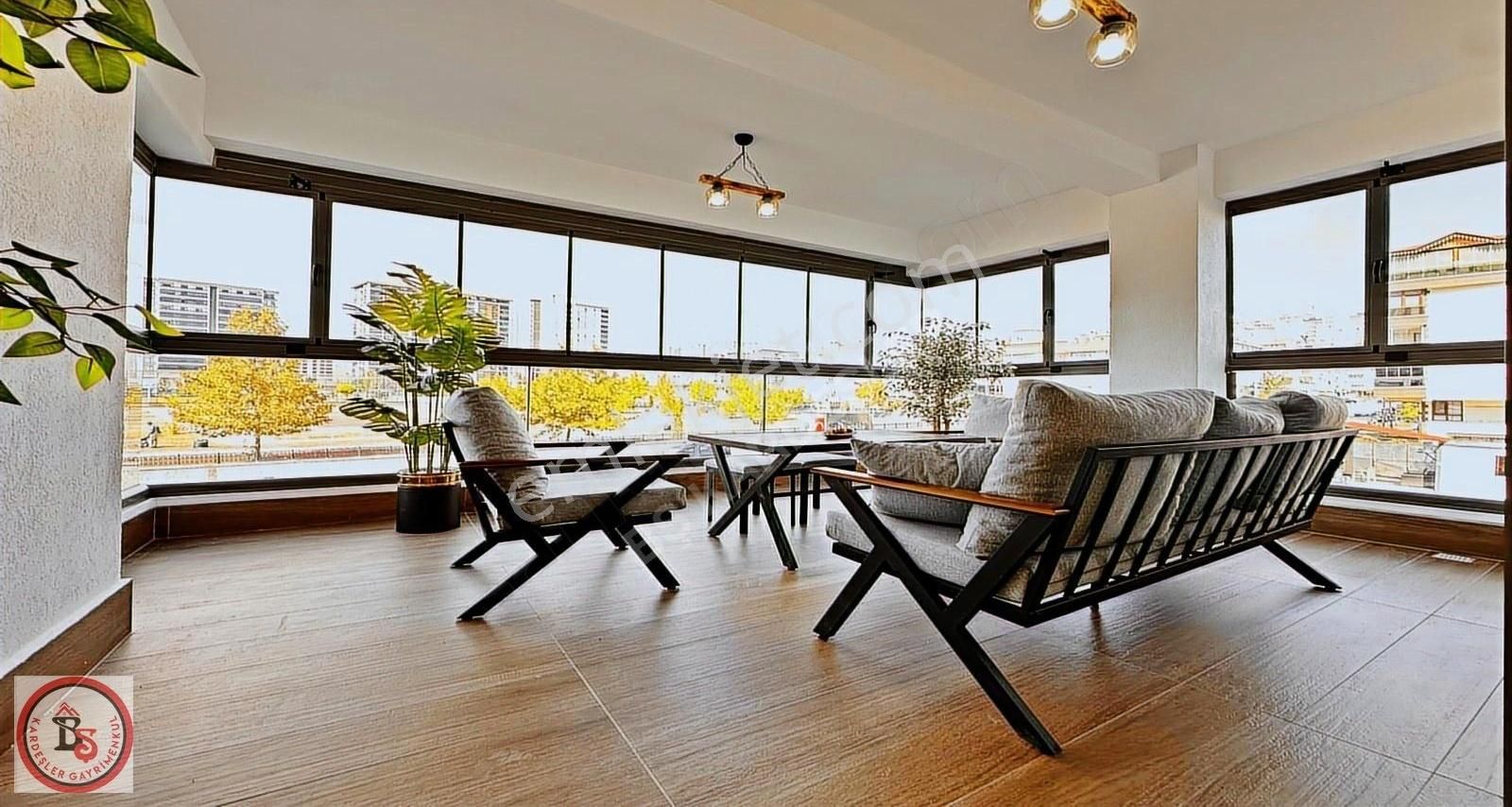 Ovacık'ta Merkezi Yerde 5+1 Yemek Odalı Lüks Yapılı Daireler - Görsel 20