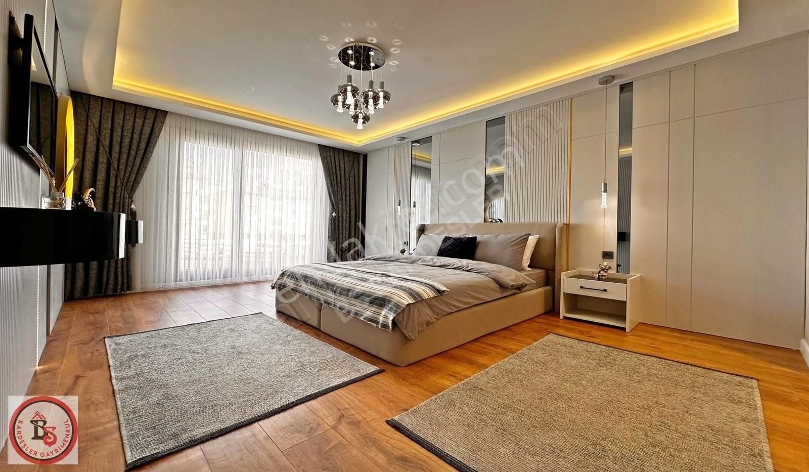 Ovacık'ta Merkezi Yerde 5+1 Yemek Odalı Lüks Yapılı Daireler - Görsel 29