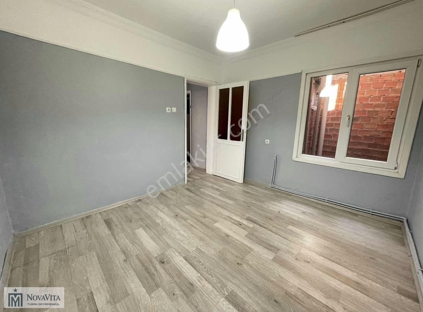 Bornova Tuna Mahallesi Kiralık 2+1 Geniş Daire - Görsel 13