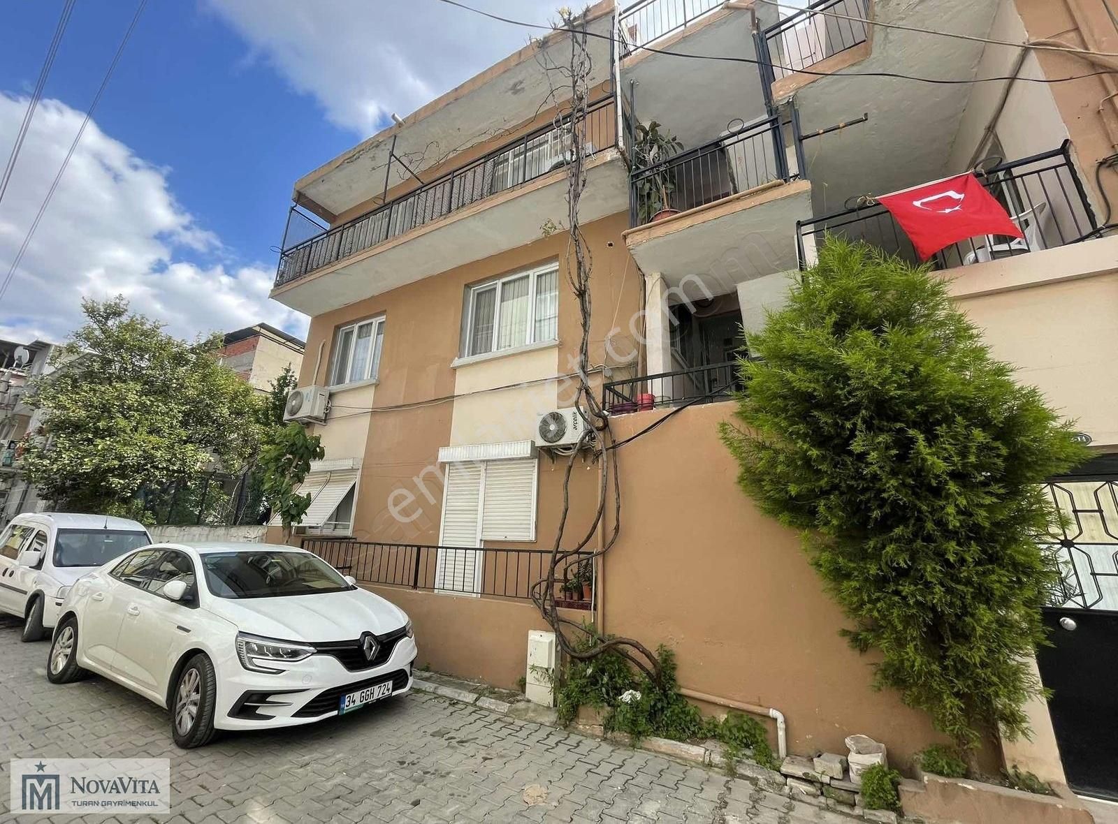 Bornova Tuna Mahallesi Kiralık 2+1 Geniş Daire - Görsel 14