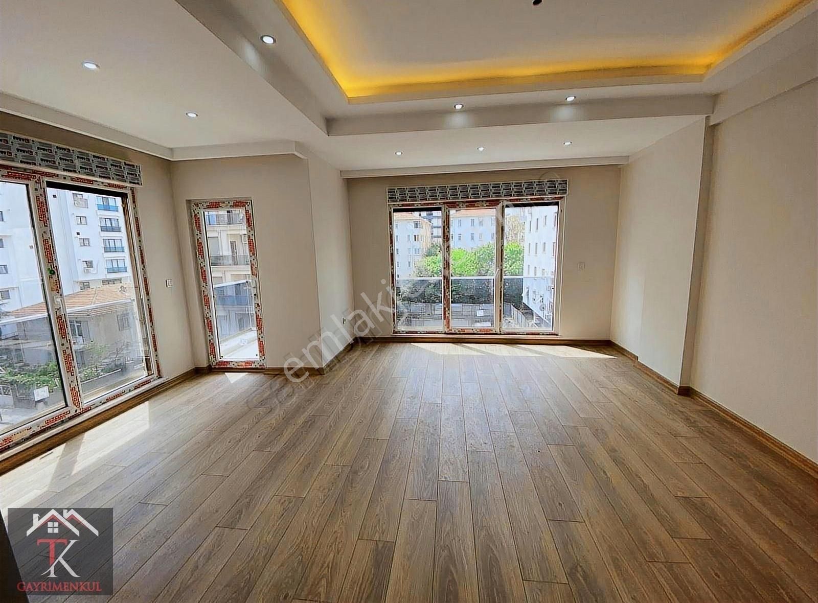 Tk'dan Göztepe Marmaray Yakını İskanlı 3+1 Satılık Sıfır Daire