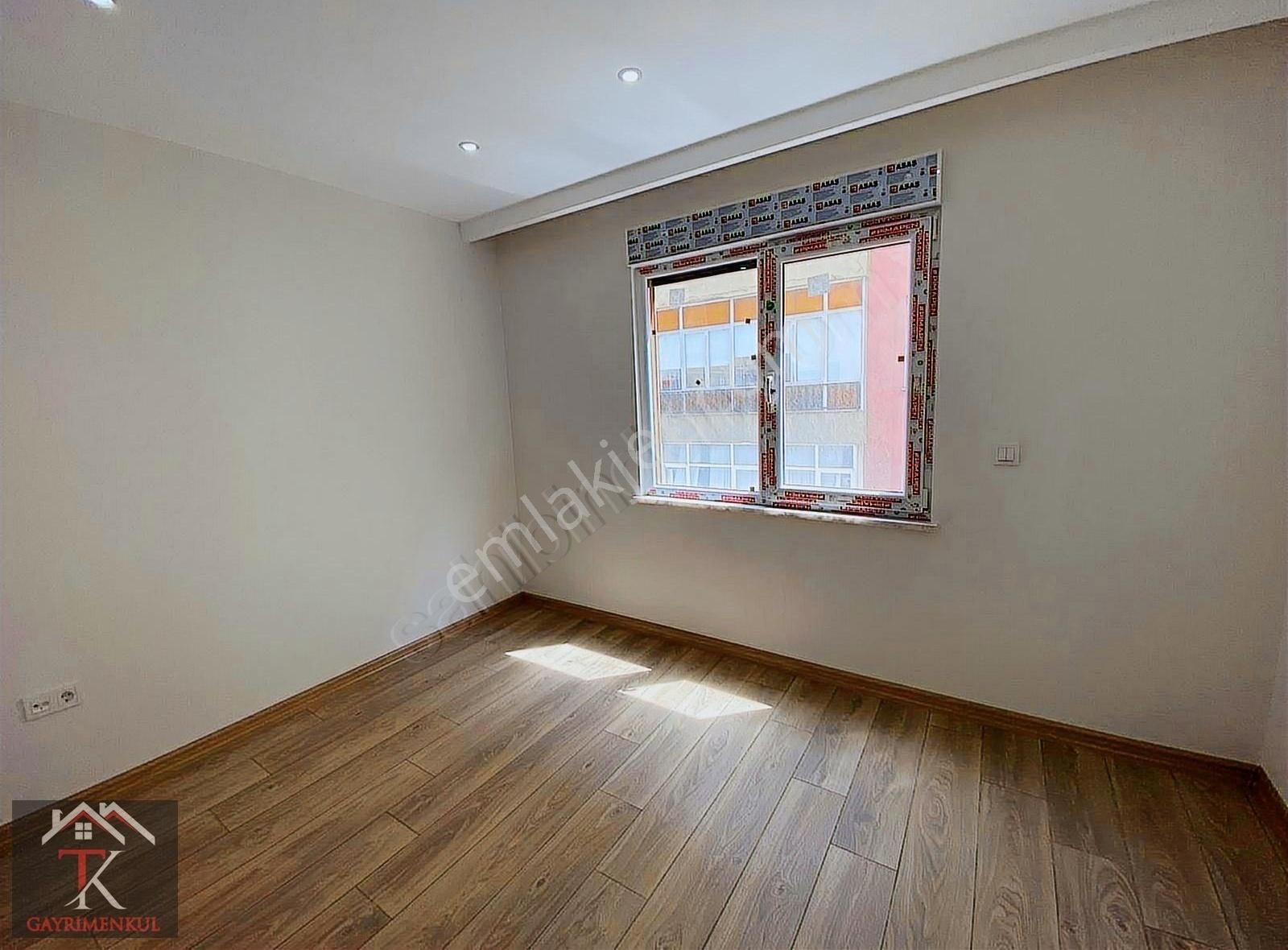 Tk'dan Göztepe Marmaray Yakını İskanlı 3+1 Satılık Sıfır Daire - Görsel 5