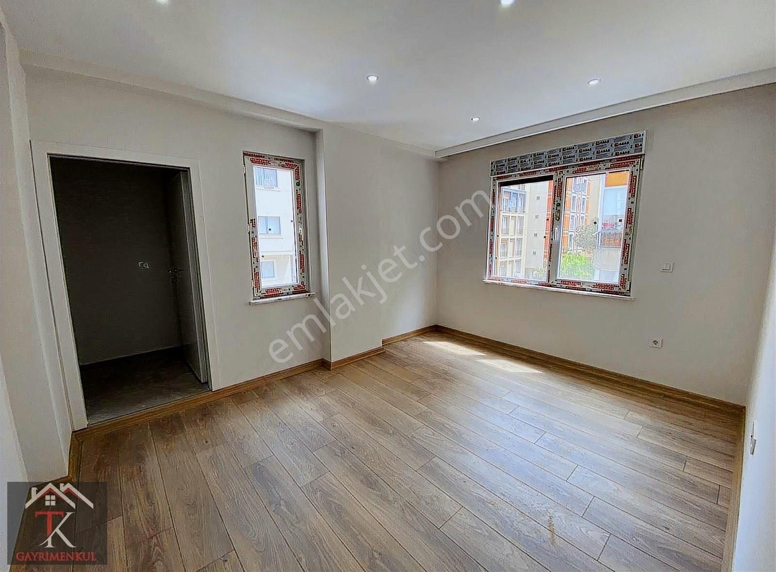 Tk'dan Göztepe Marmaray Yakını İskanlı 3+1 Satılık Sıfır Daire - Görsel 14