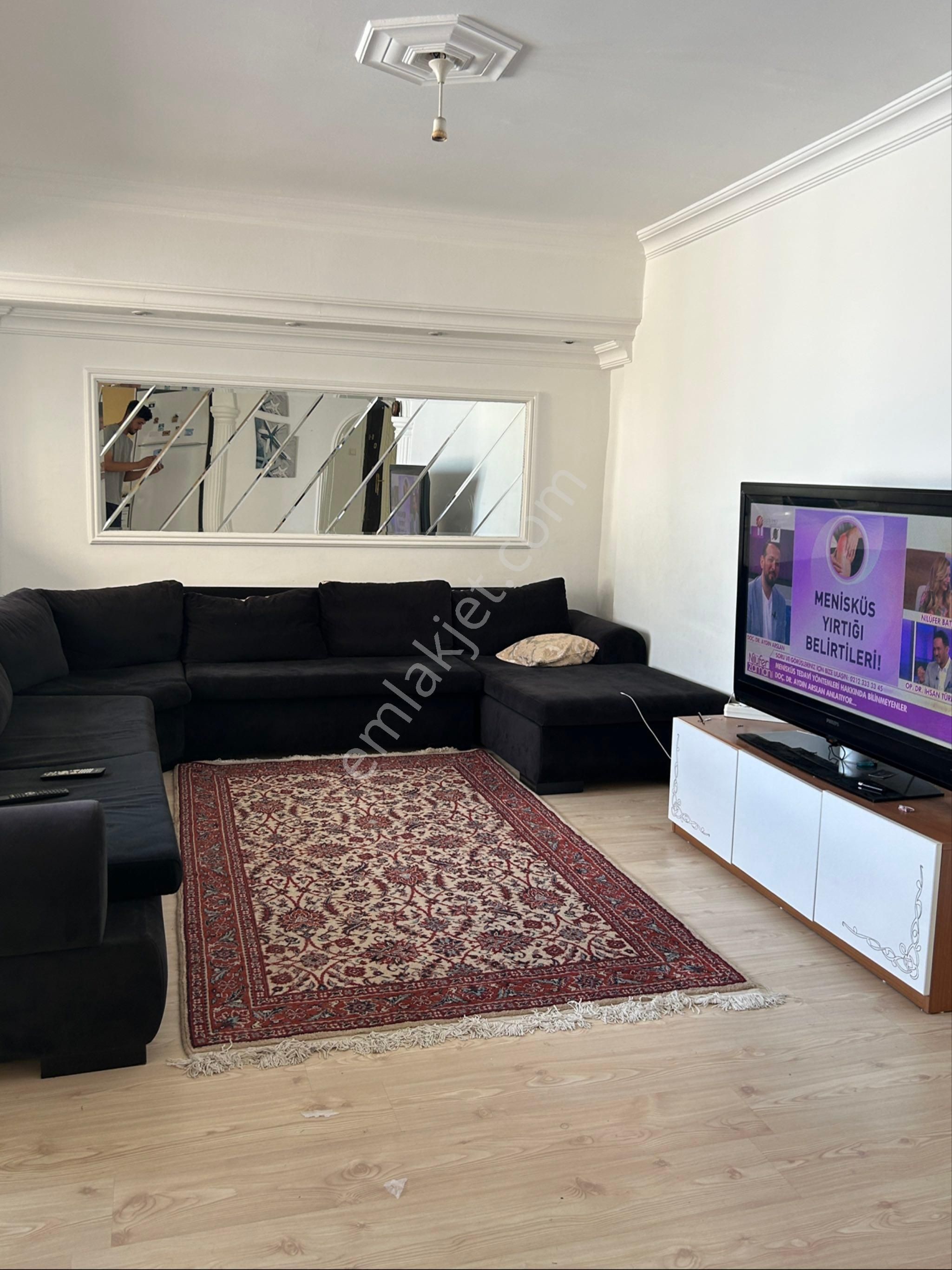 Acil Satılık Denize Sıfır Havuzlu Site İçinde - Görsel 3