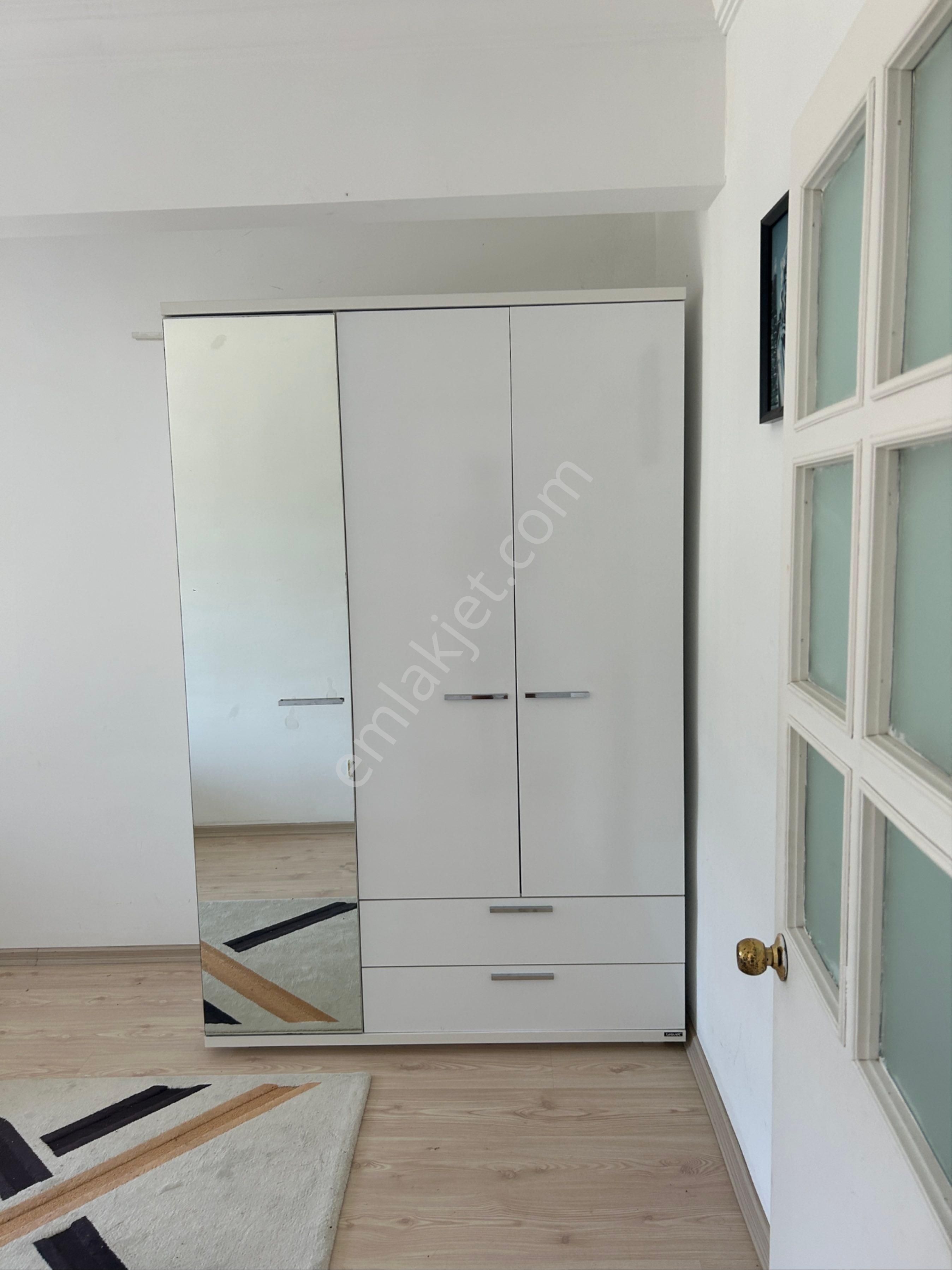 Acil Satılık Denize Sıfır Havuzlu Site İçinde - Görsel 6