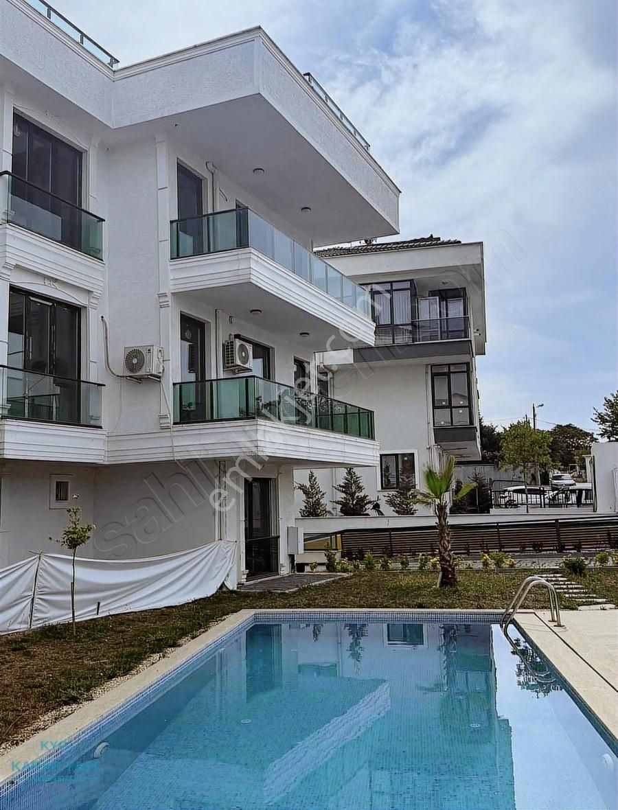 Büyükçekmece Albatros Üstü Deniz Manzaralı Lüks Daire - Görsel 8
