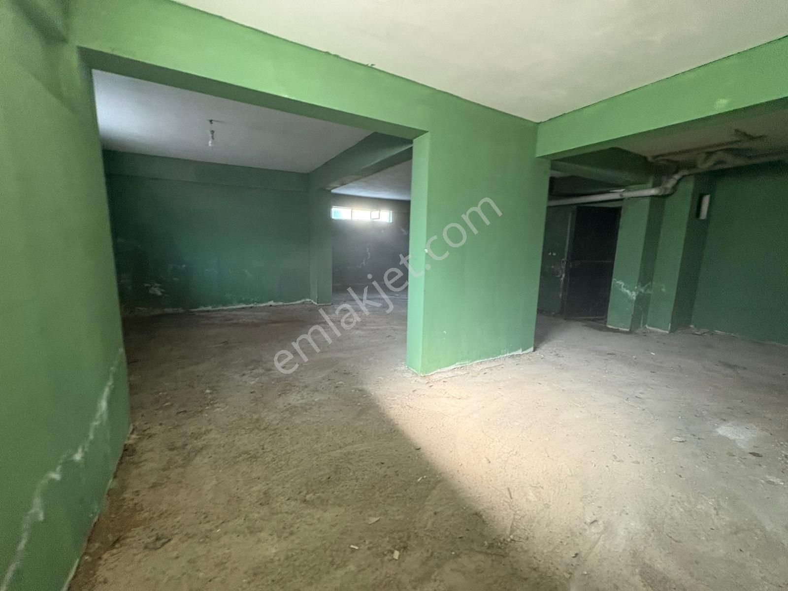 Bina Altı 10 Merdivenle İnilen Çok Amaçlı Kullanıma Uygun Depo - Görsel 4