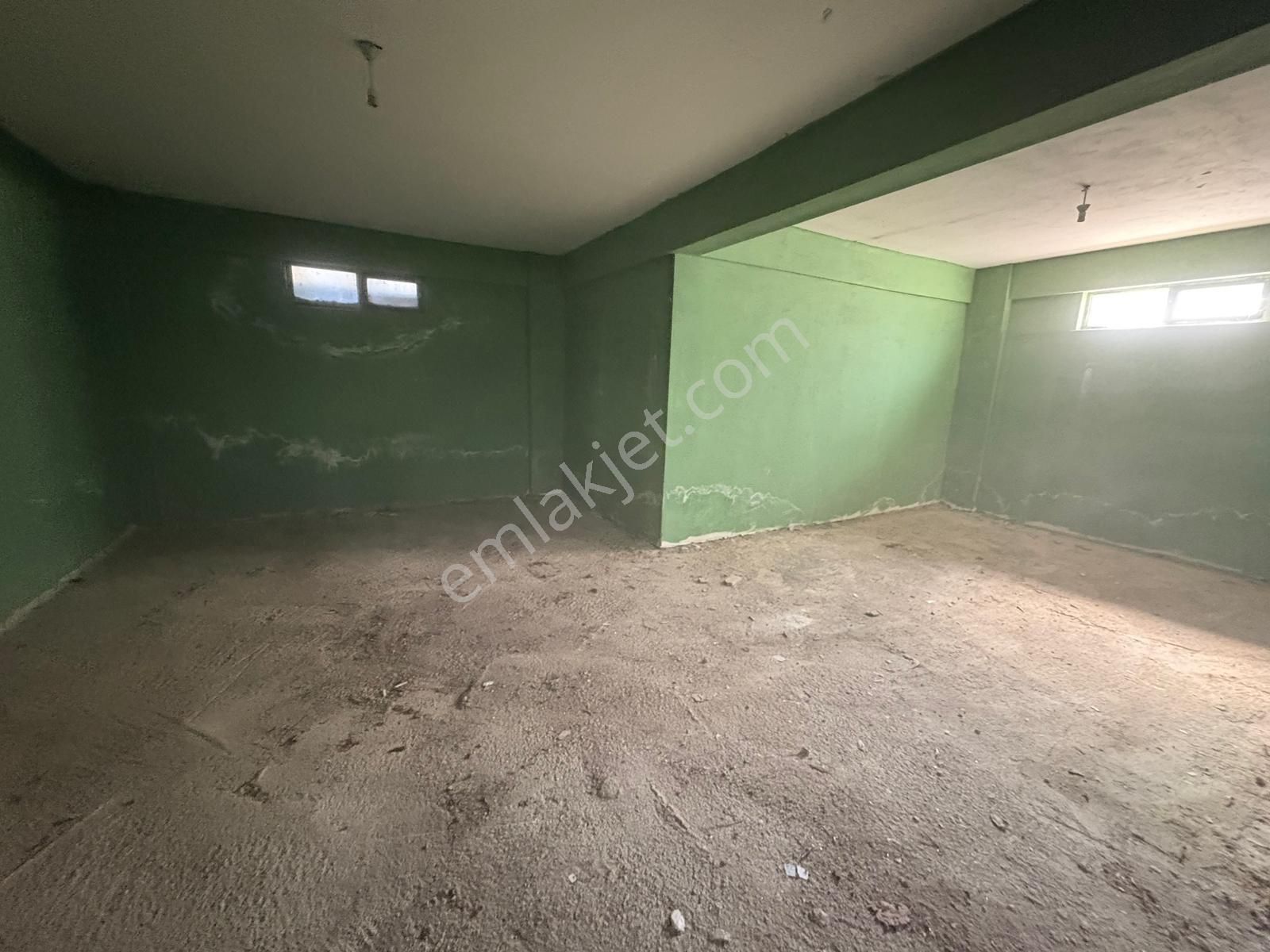 Bina Altı 10 Merdivenle İnilen Çok Amaçlı Kullanıma Uygun Depo - Görsel 10