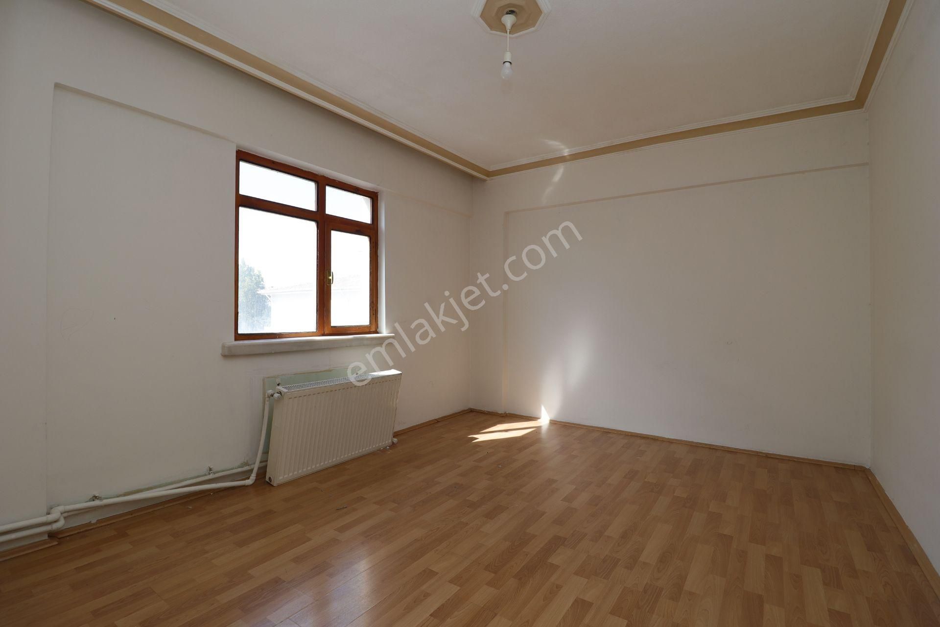 Akif'ten Plevne'de Ayaş Yoluna Yakın Katta Park Manzaralı 3+1 Kiralık Daire - Görsel 21