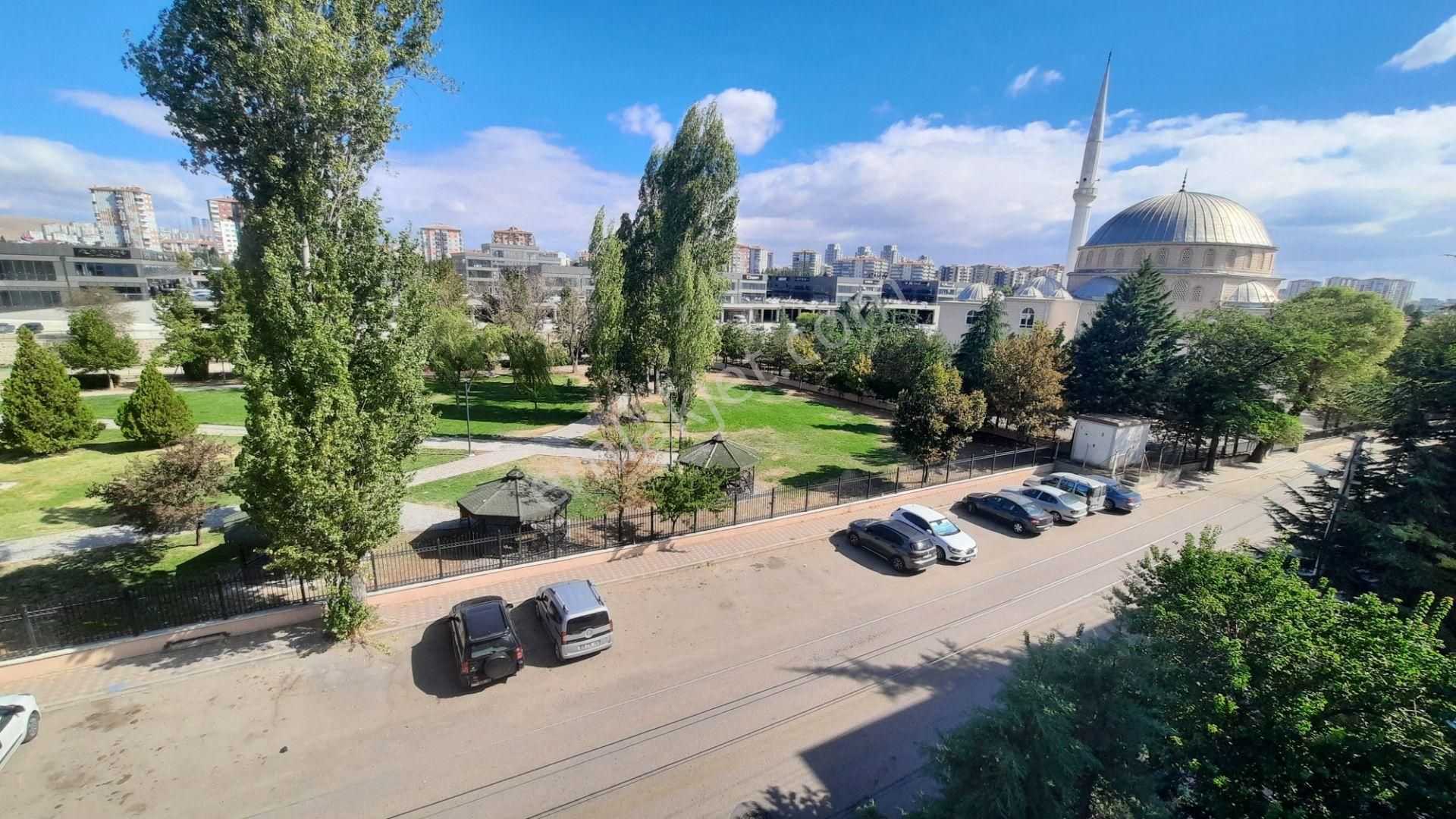 Akif'ten Plevne'de Ayaş Yoluna Yakın Katta Park Manzaralı 3+1 Kiralık Daire - Görsel 27