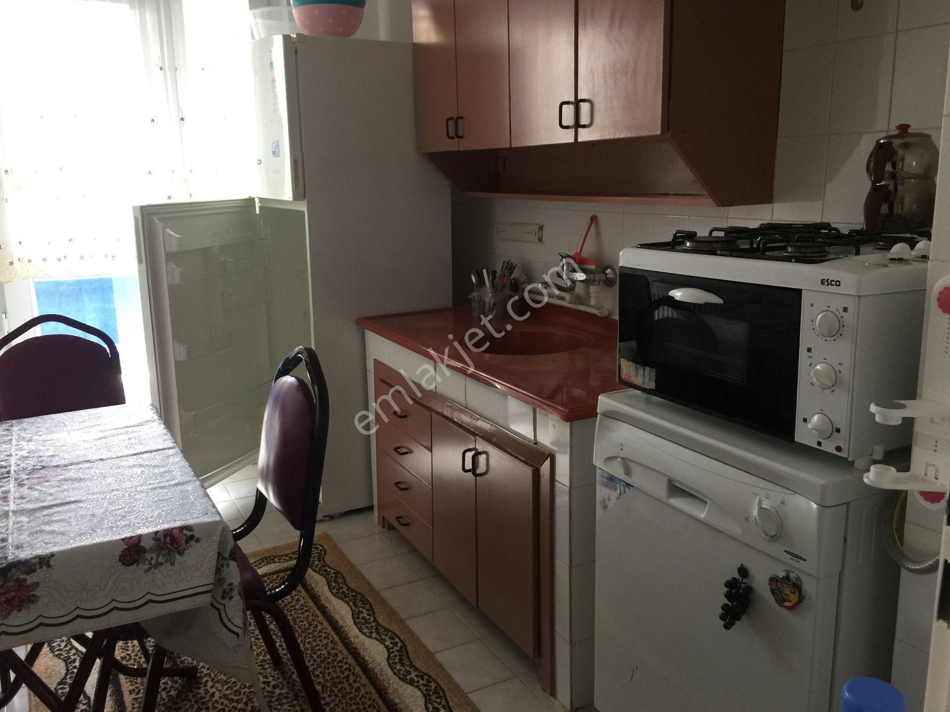 Bornova Evka 4 Mahallesinde Full Eşyalı Doğalgazlı Klimalı Kiralık Daire - Görsel 20