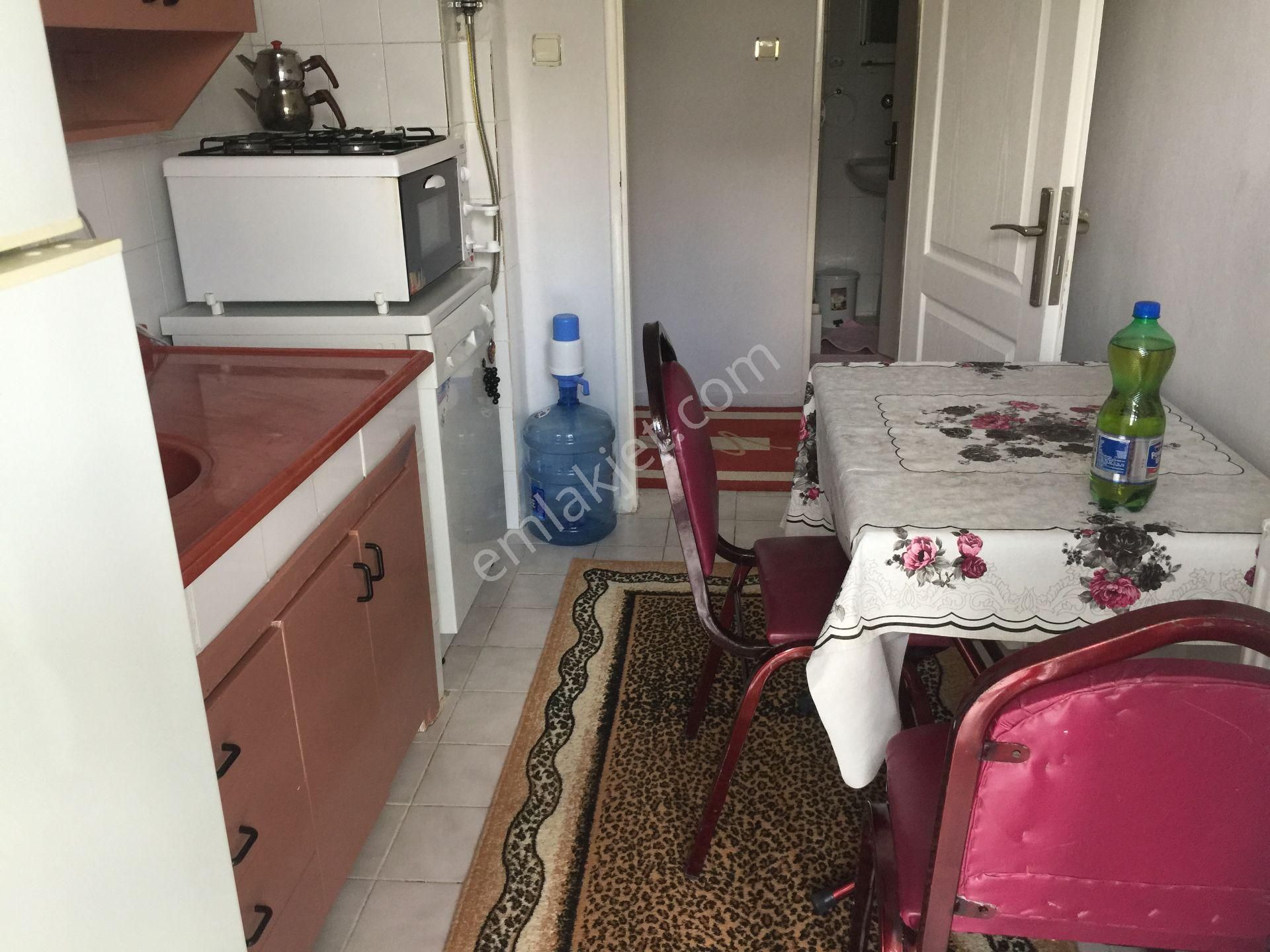 Bornova Evka 4 Mahallesinde Full Eşyalı Doğalgazlı Klimalı Kiralık Daire - Görsel 35