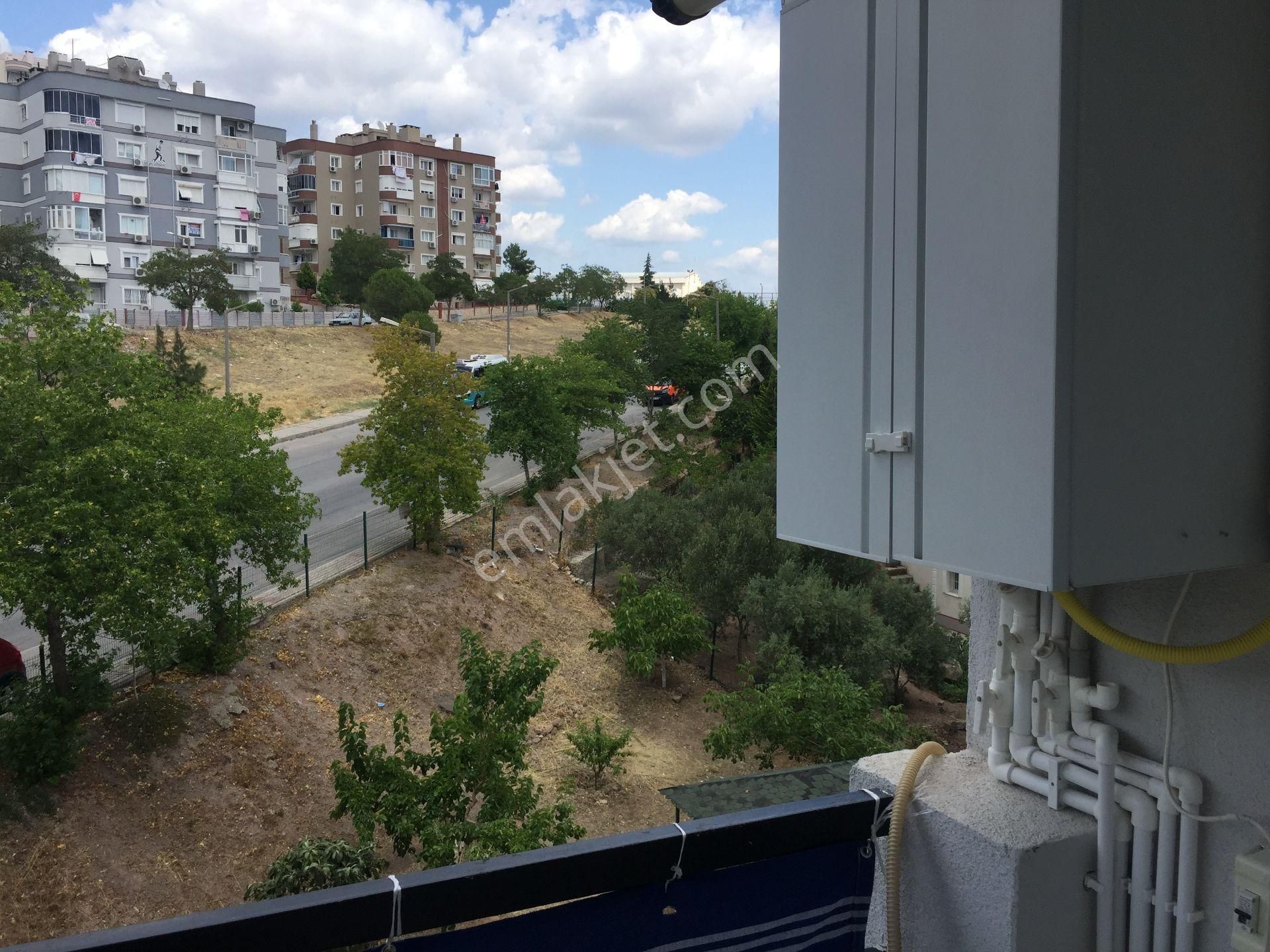 Bornova Evka 4 Mahallesinde Full Eşyalı Doğalgazlı Klimalı Kiralık Daire - Görsel 27