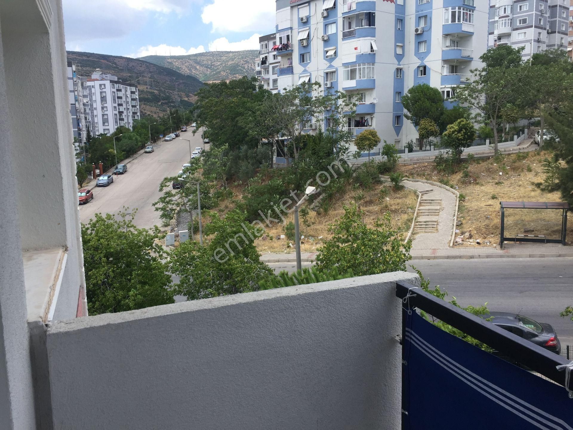 Bornova Evka 4 Mahallesinde Full Eşyalı Doğalgazlı Klimalı Kiralık Daire - Görsel 7