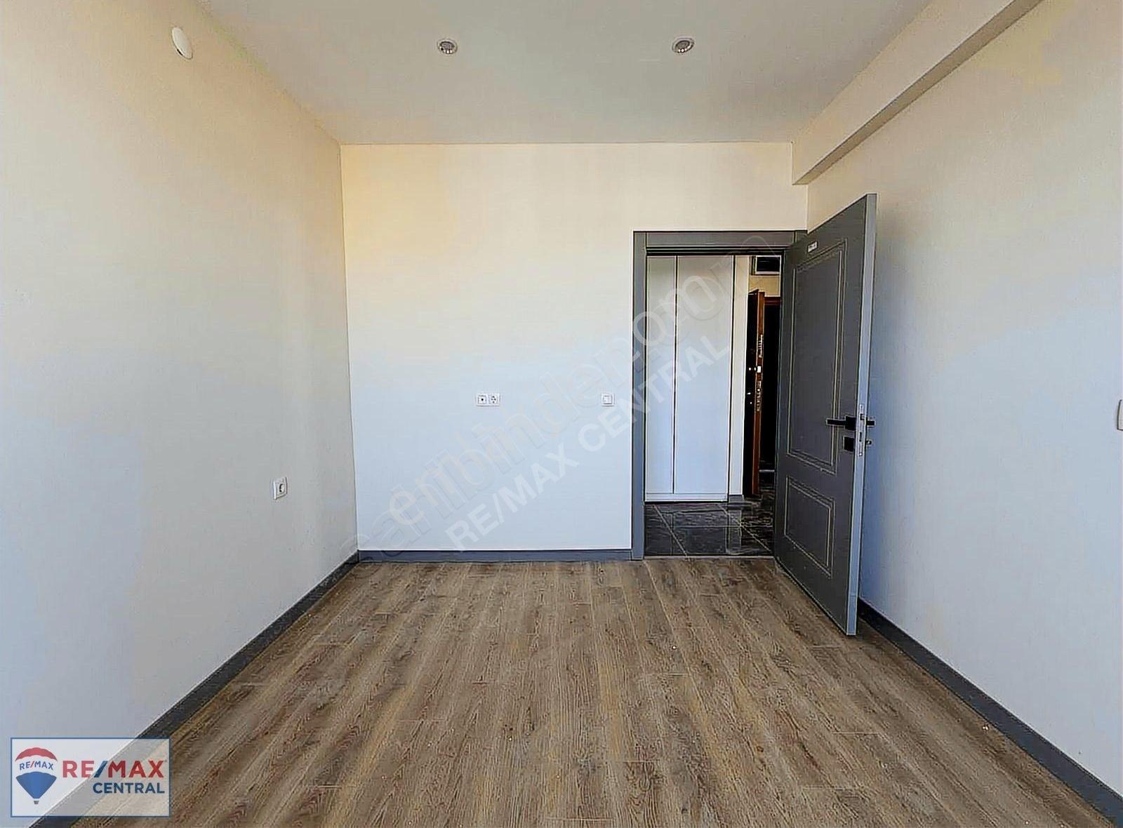 Remax Central'dan Üniversite Bölgesinde 2+1 Arakat Lüx Daire! - Görsel 3
