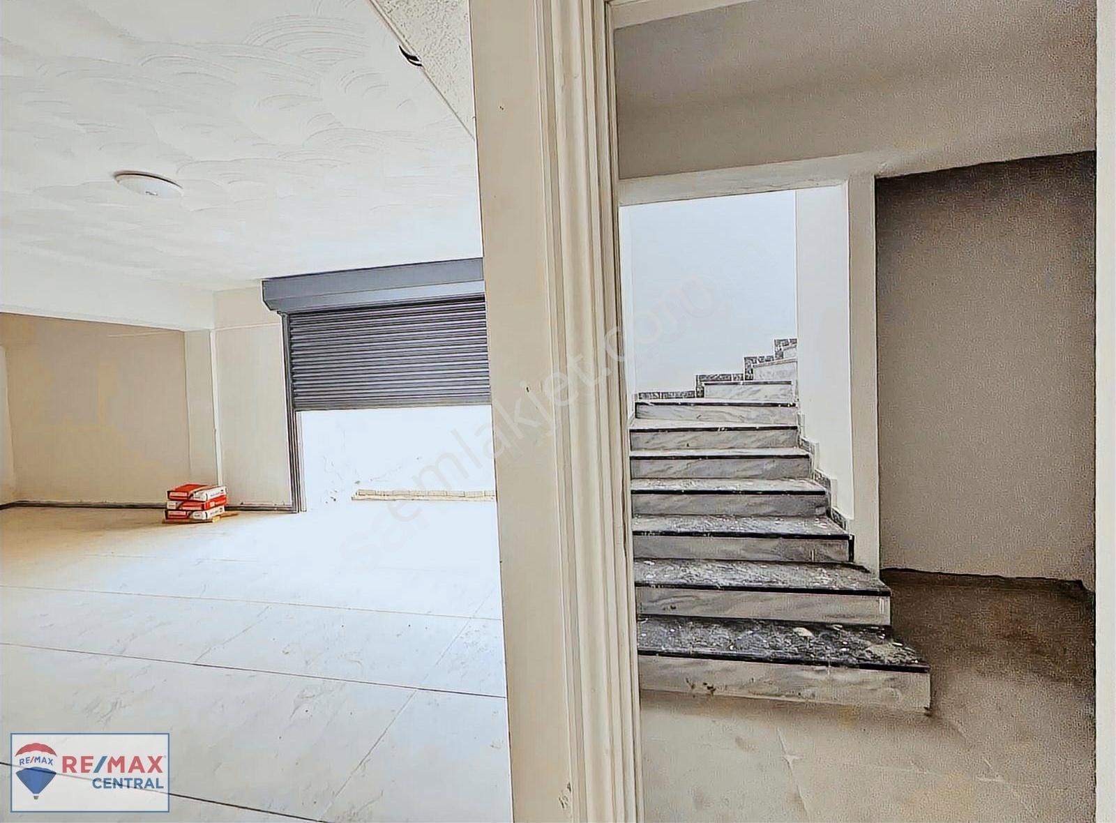 Remax Centralden Esenyurtta Satılık 5+1 - Görsel 30