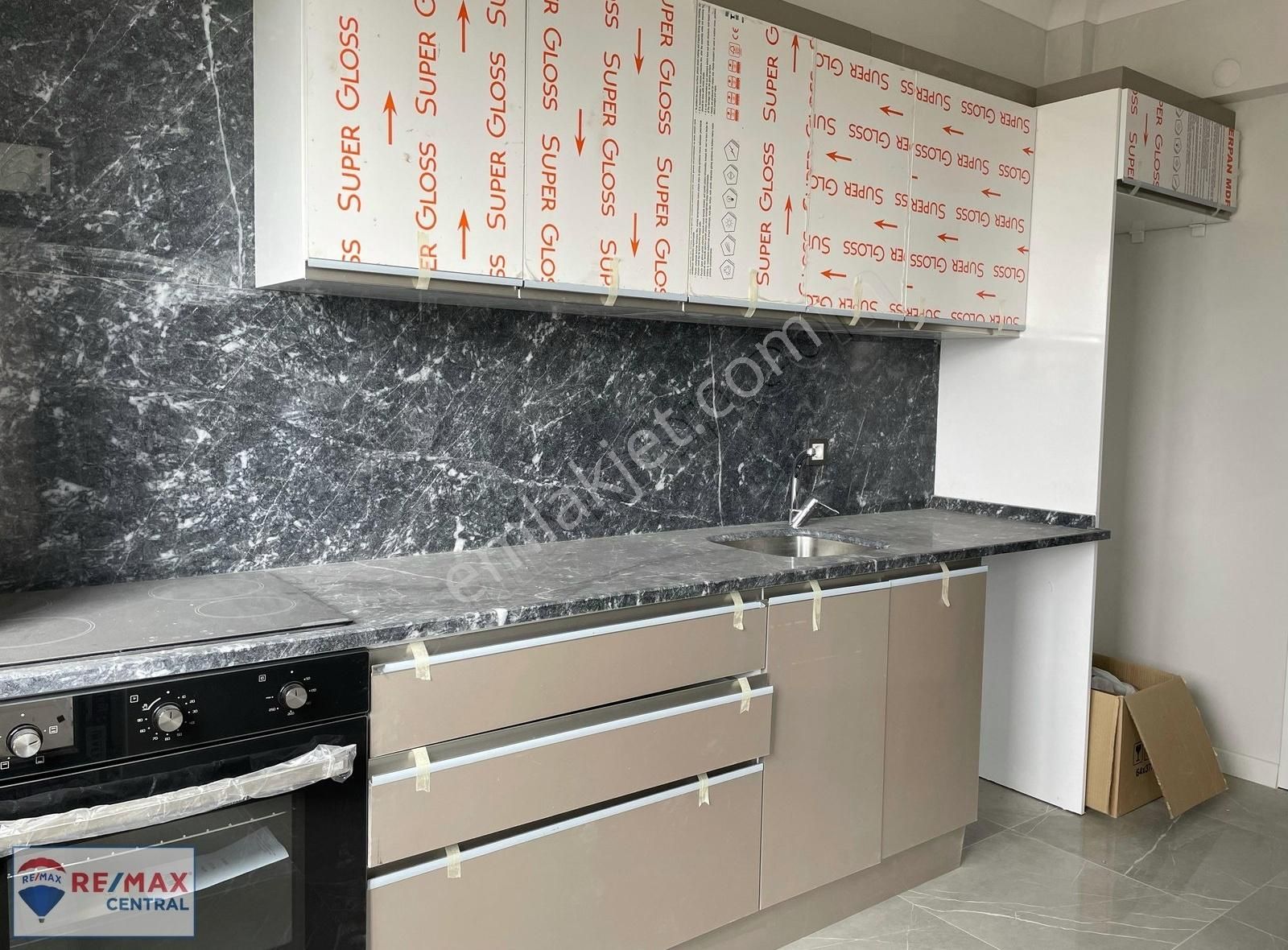 Remax Central'dan Zara Ekici Rezidans'ta Satılık 2+1 - Görsel 28