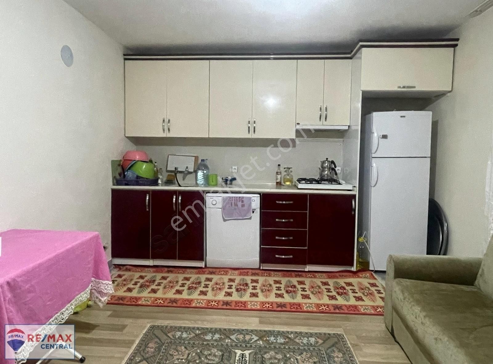 Remax Central'dan Zara'da Ful Eşyalı Satılık Çiftlik Evi - Görsel 18