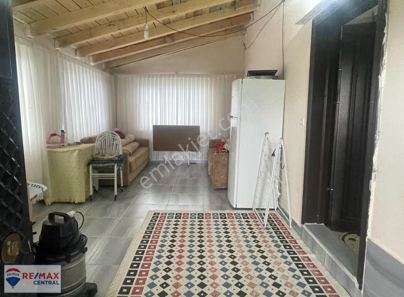 Remax Central'dan Zara'da Ful Eşyalı Satılık Çiftlik Evi - Görsel 6