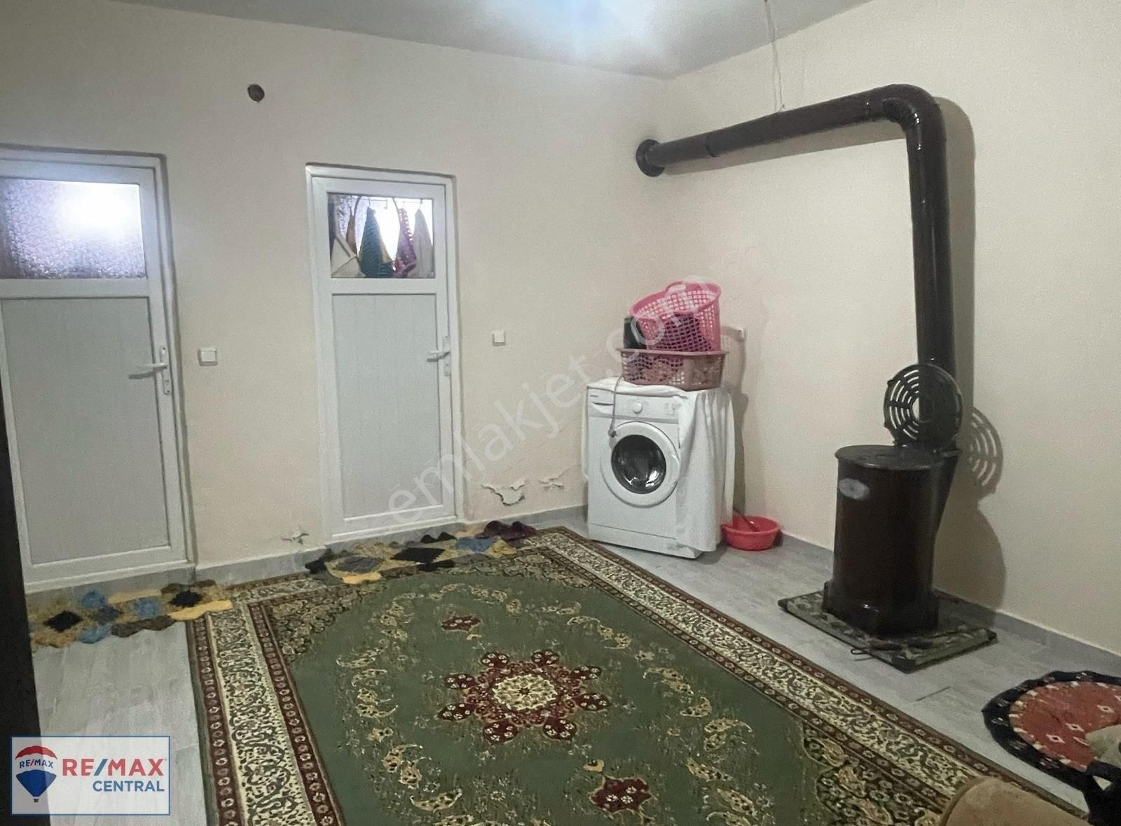 Remax Central'dan Zara'da Ful Eşyalı Satılık Çiftlik Evi - Görsel 8